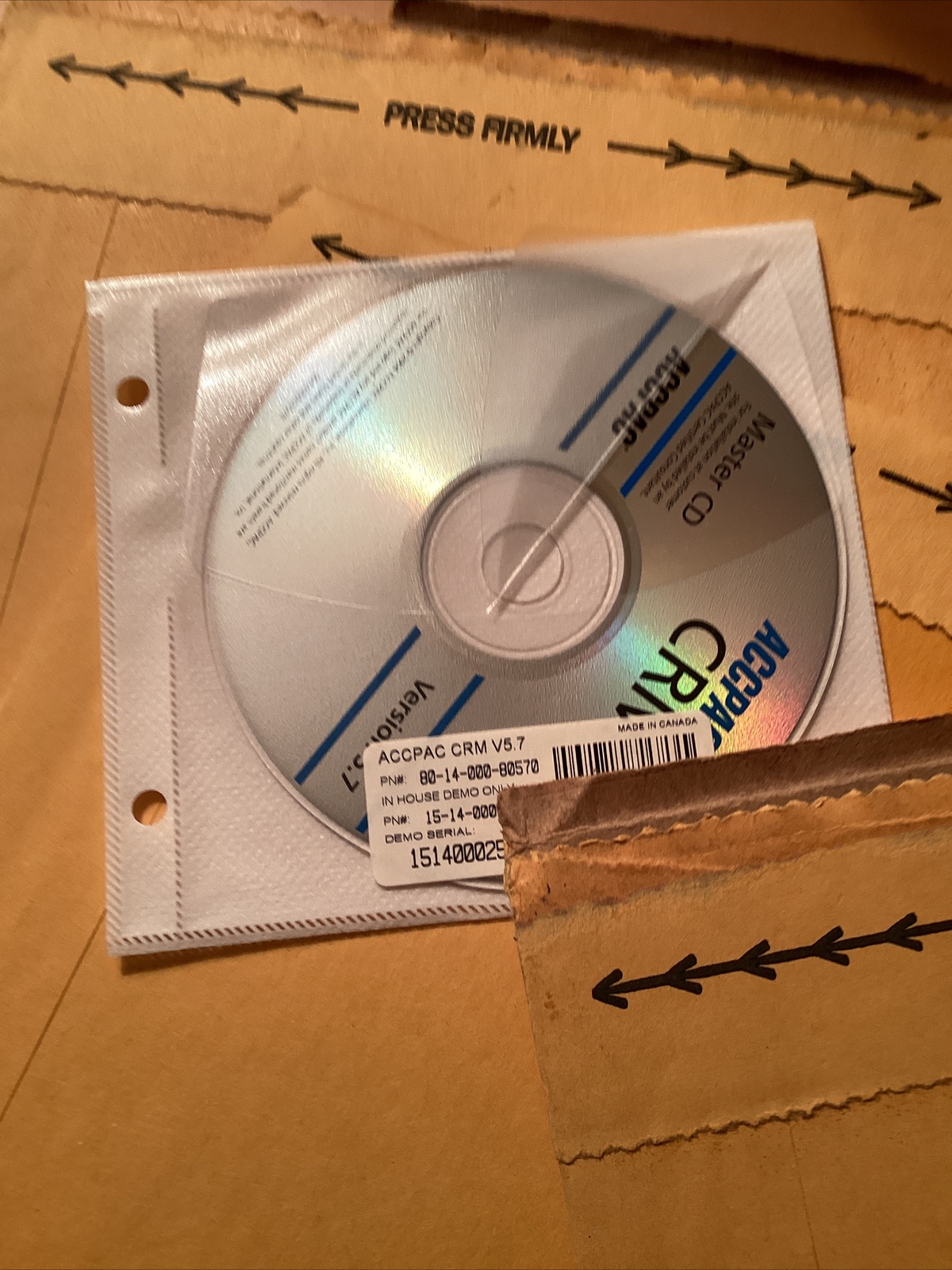 BRAND NEW ORIGINAL ACCPAC Master CDs. v5.3. CRM v5.7 .CRYSTAL REPORTS v10 Pro.