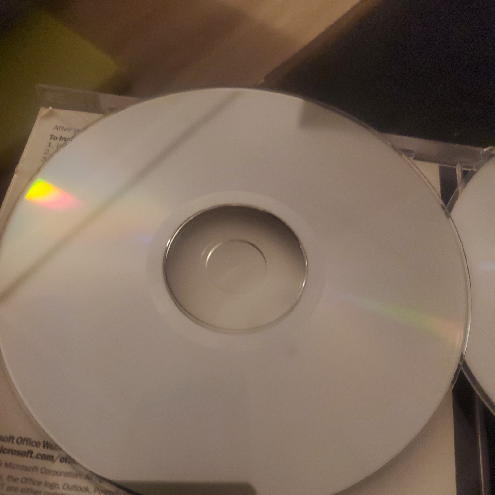 Microsoft Office 2000 Premium with Product Key (2 Discs) – Very Clean!