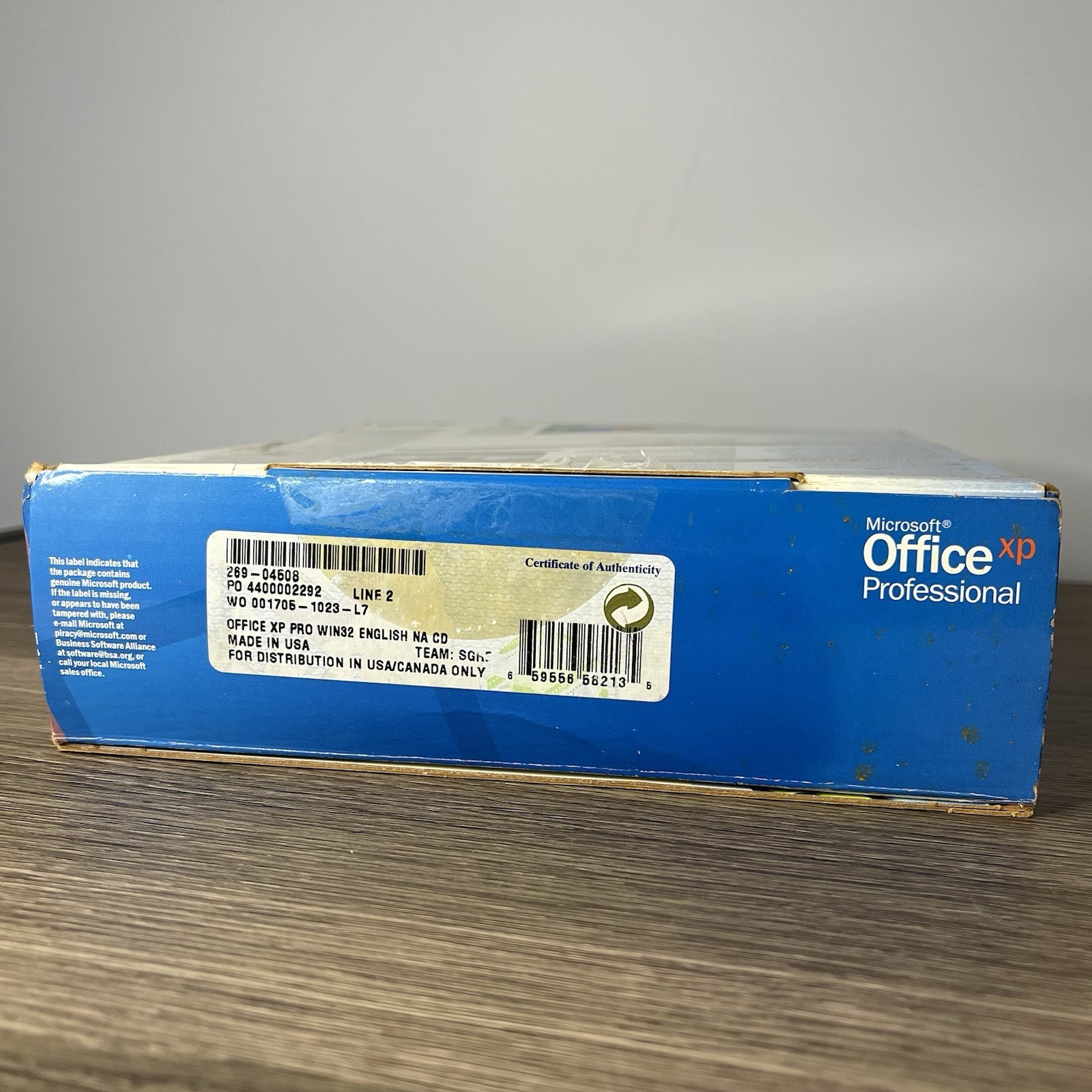 Microsoft Office XP Professional Version 2002 Employee Copy w/ Key & CDs In Box