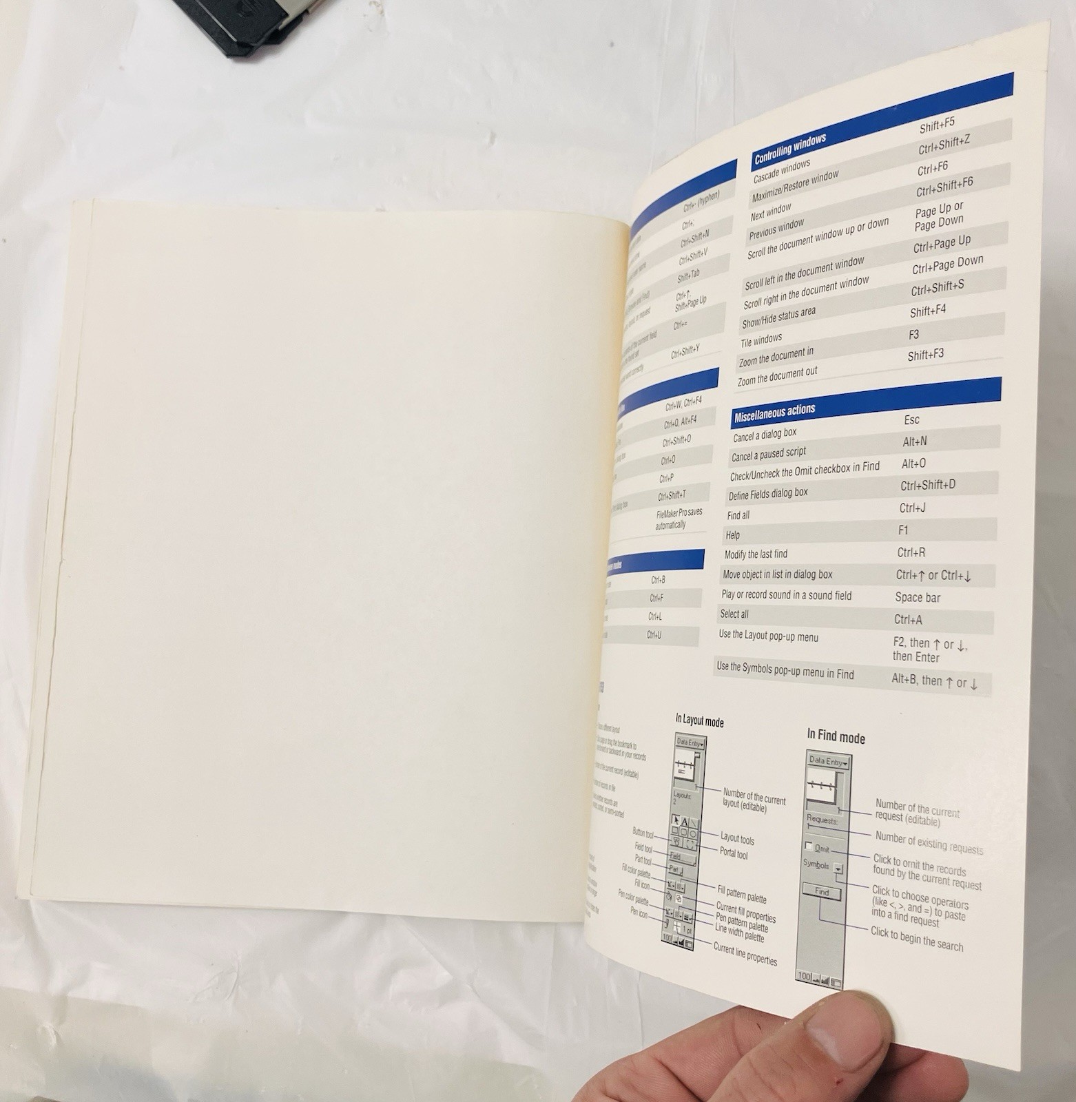 Claris FileMaker Pro User Guide Windows 95 Manual Vintage Database Software