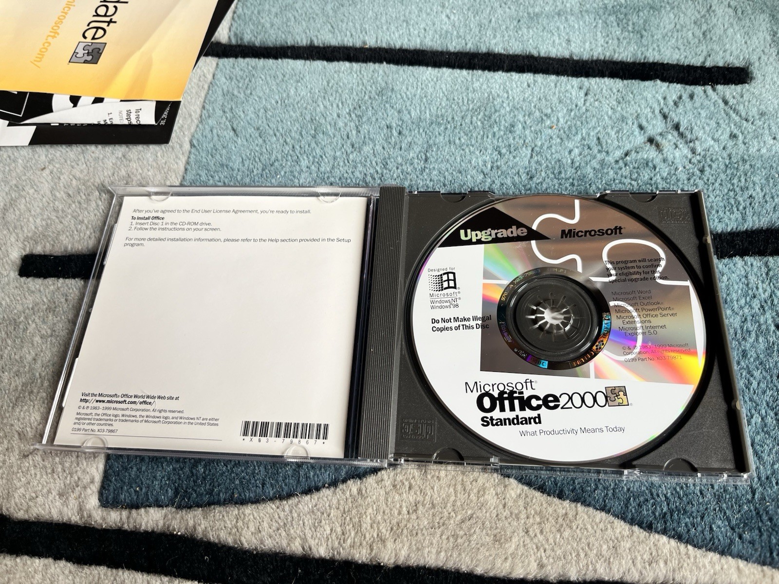 Microsoft Office 2000 Standard Upgrade 021-02651 Windows
