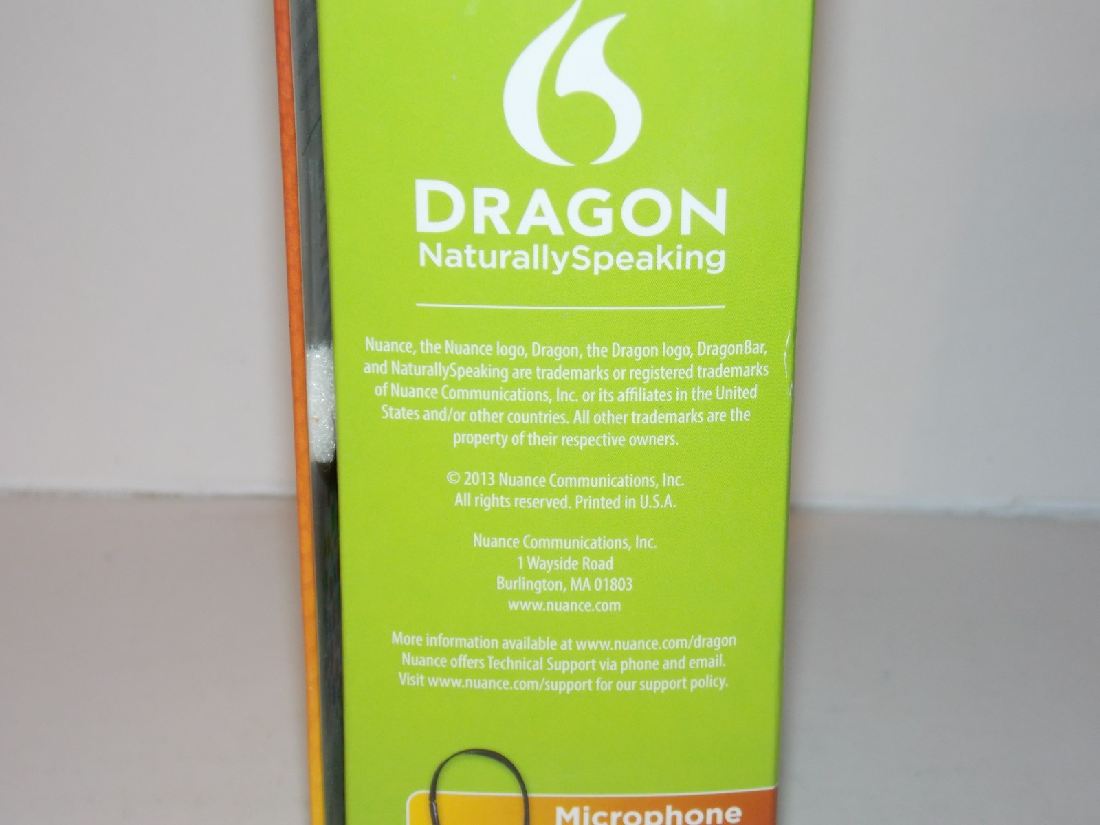 NEW Dragon Naturally Speaking 12 Home Edition Speech Recognition Software w/ Mic