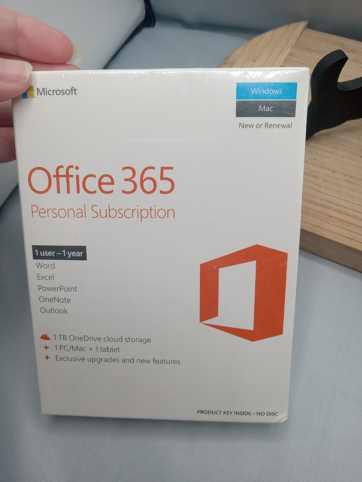 NEW, SEALED! Microsoft 365 Personal, Middle East QQ2-00513 English 1 Year