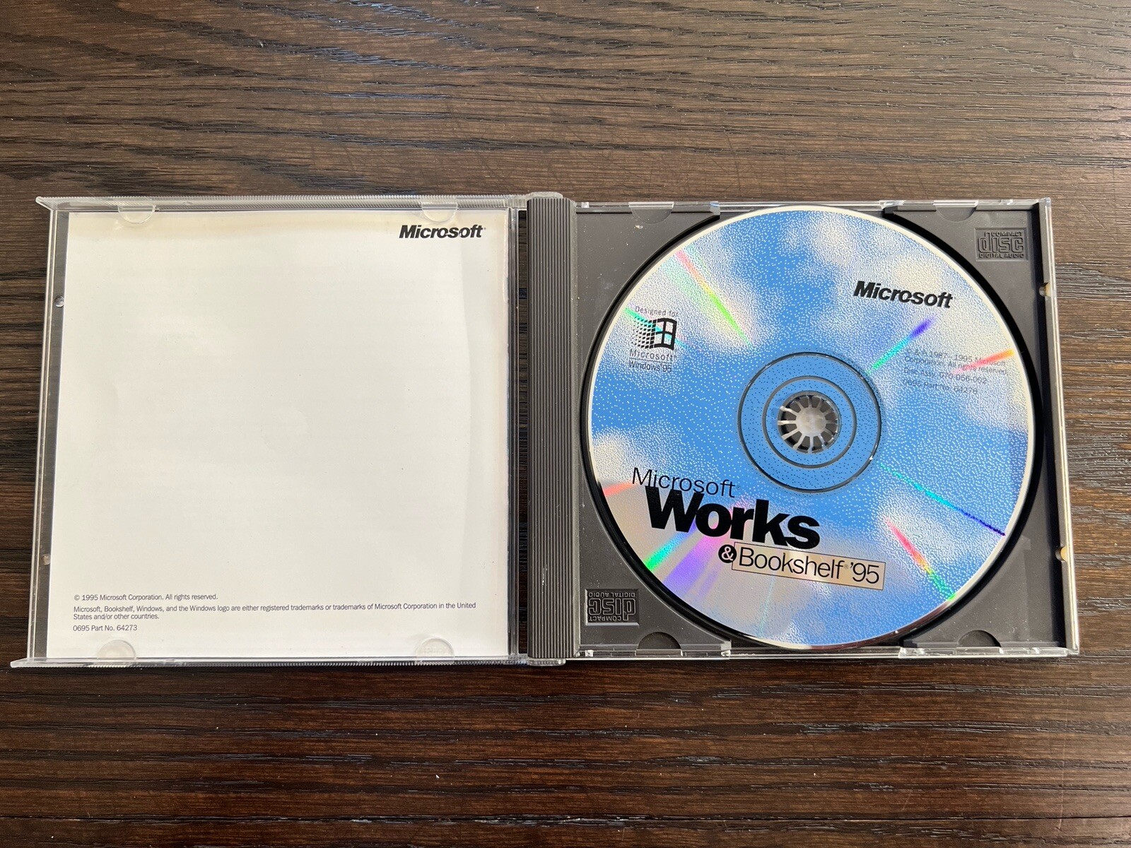 Microsoft Works & Bookshelf ‘95 Designed For Windows ‘95 Cd-rom With Key Code