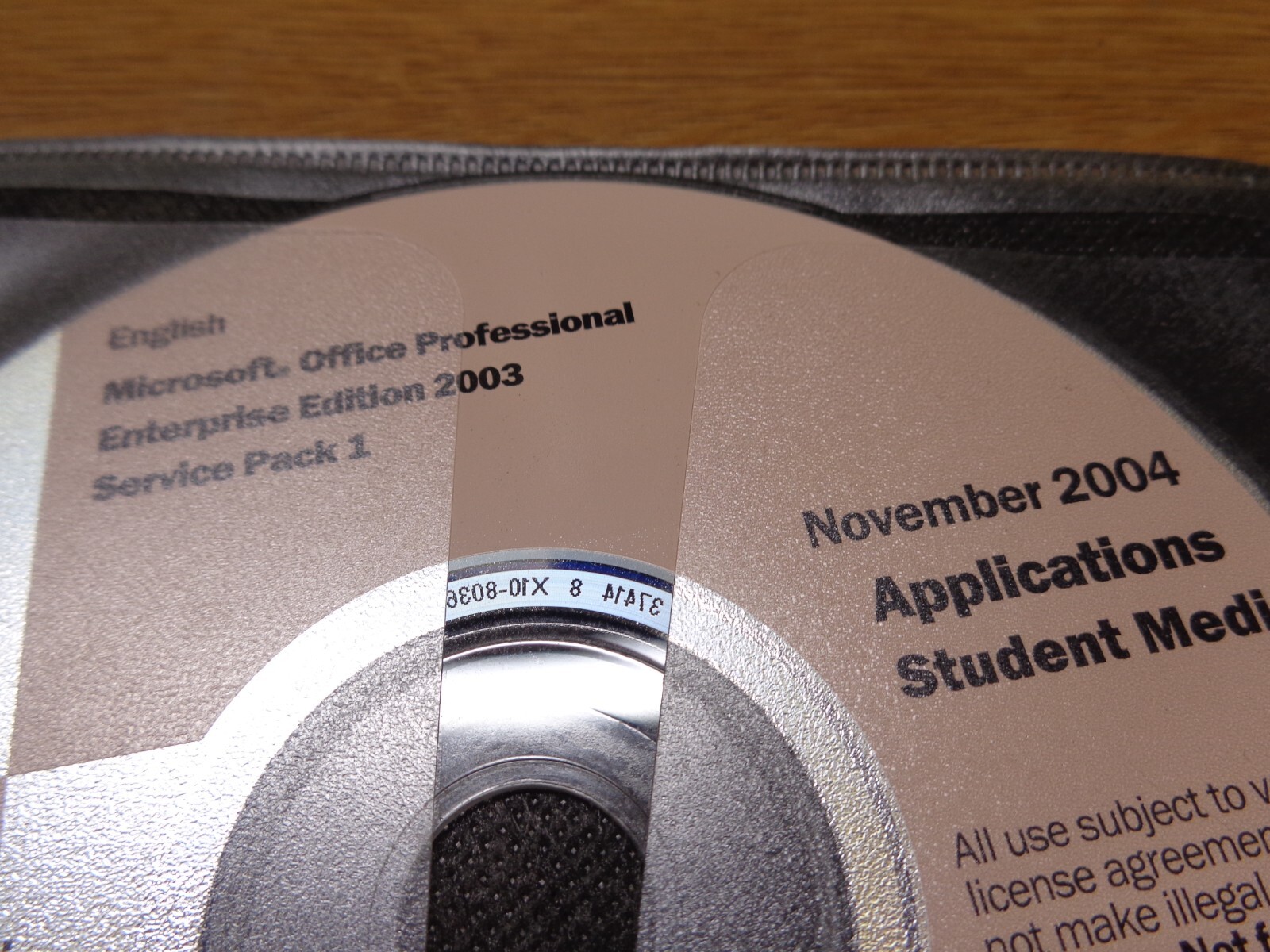 Microsoft Office PRO 2003 SP1, Applications Student Media Outlook 2003 with Key