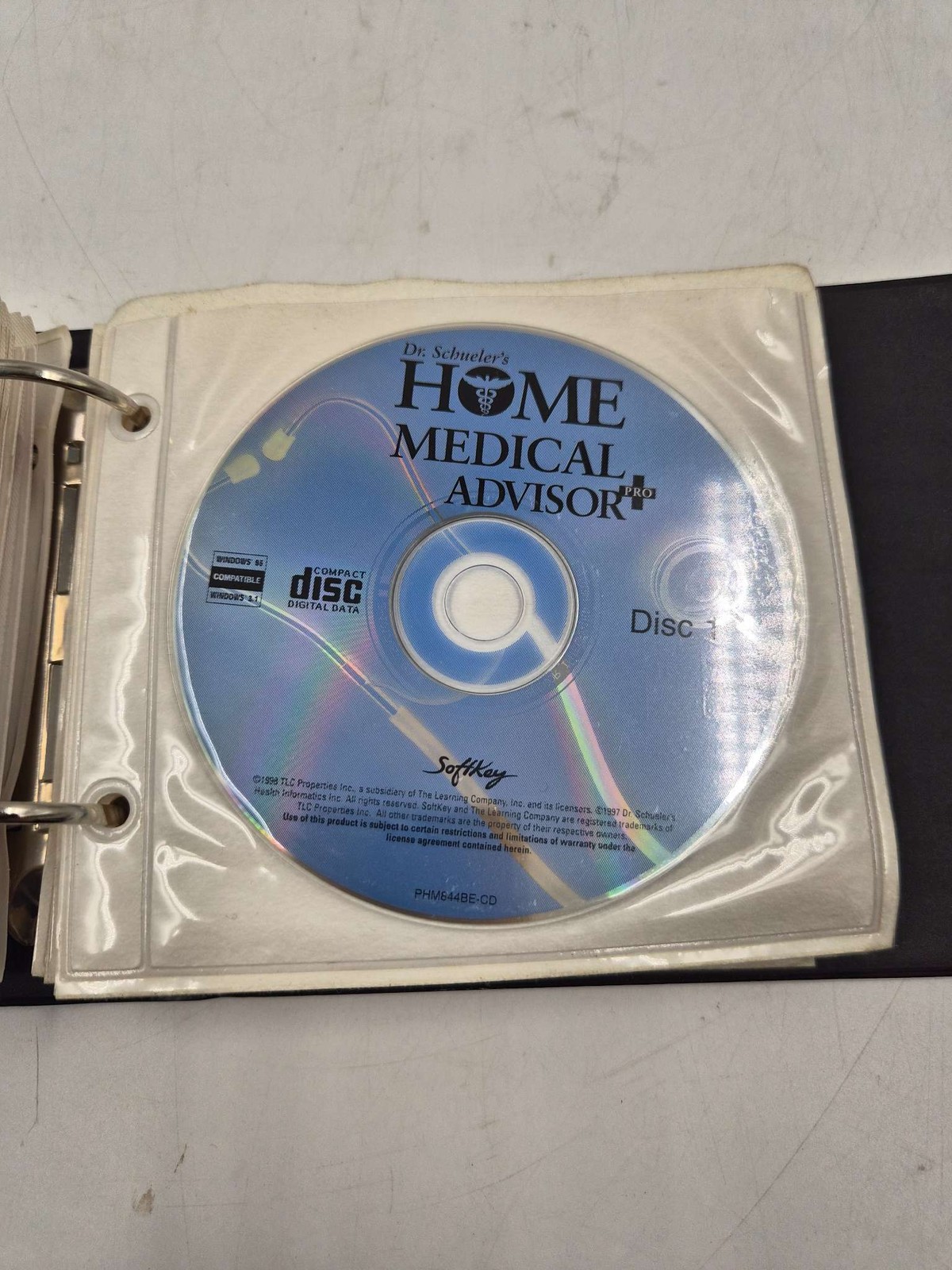 Gateway Software Storage Binder Microsoft Windows 98 WordPerfect 8 Used