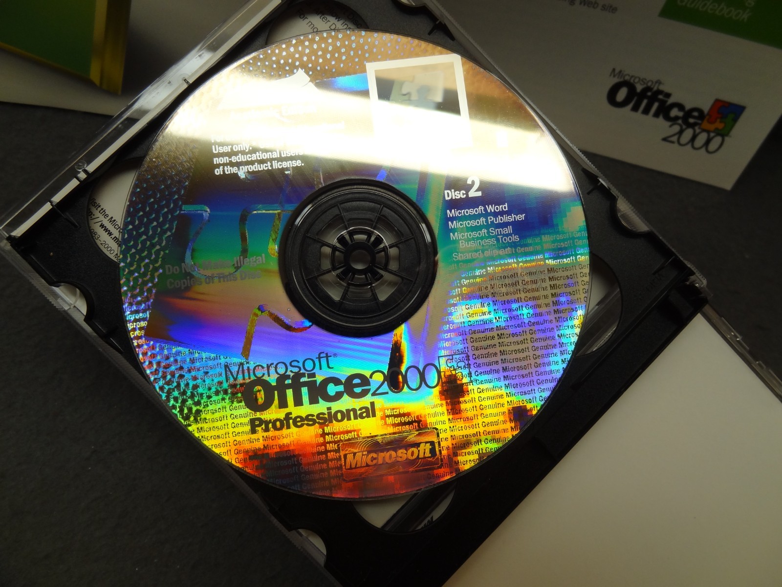 Microsoft Office 2000 Professional Word Excel Outlook PowerPoint Publisher CDrom
