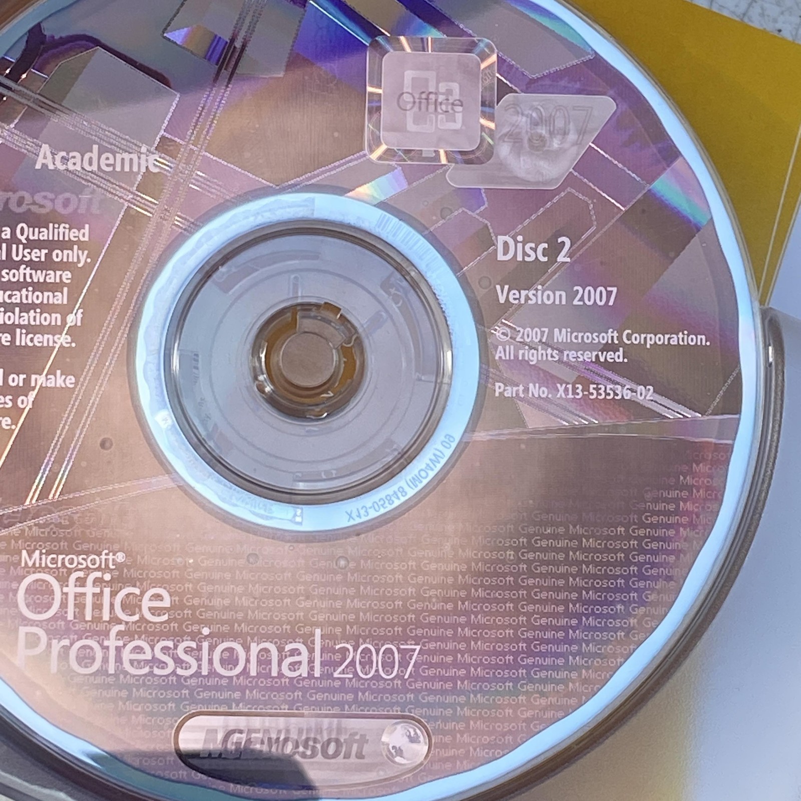 Microsoft Office Professional 2007 Academic English Windows XP Vista 2 Disc CD