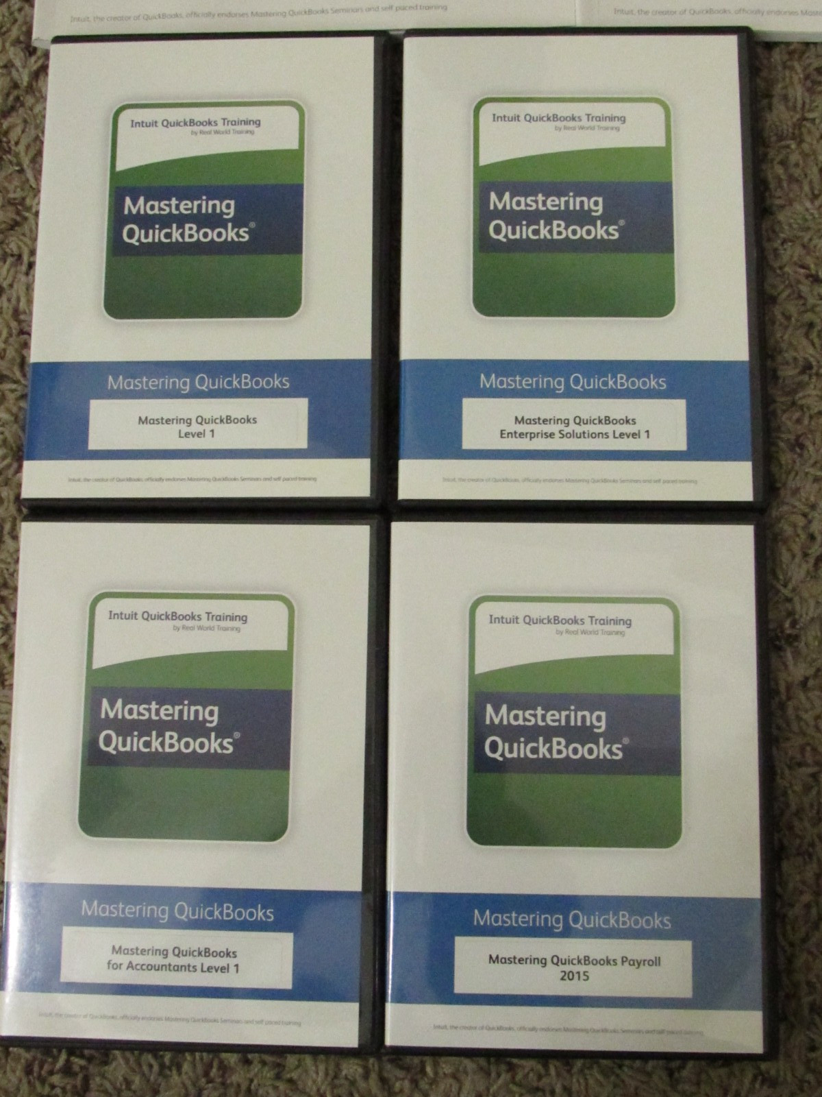 Intuit QuickBooks Training Mastering Quickbooks Level 1 & 2 12 piece set DVD