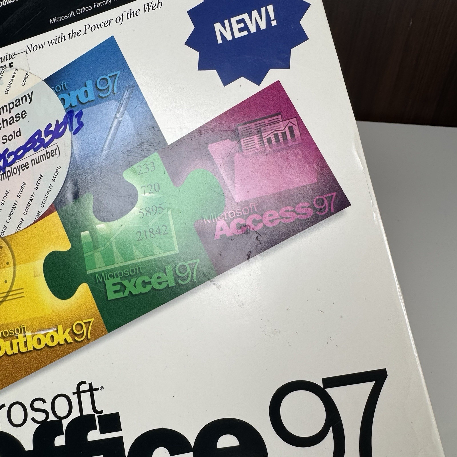 Microsoft Office 97 Professional Edition – NEW SEALED – Big Box