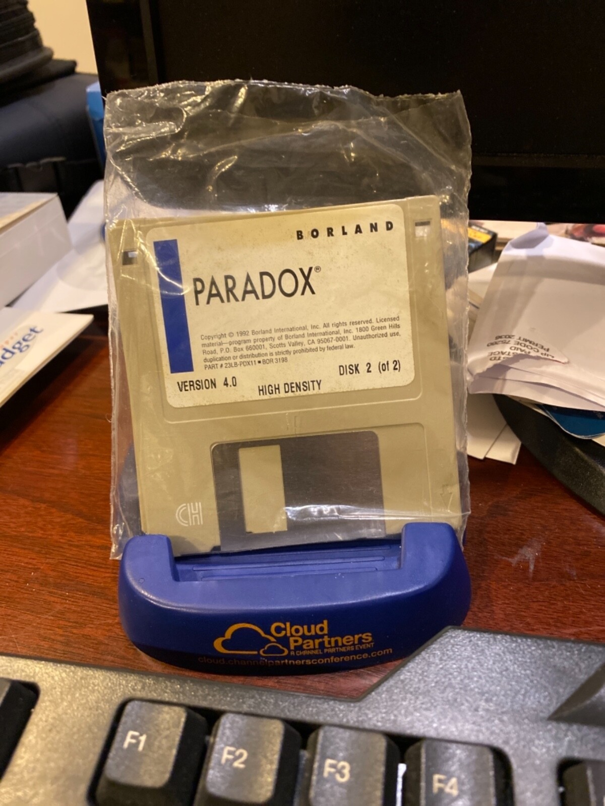 Opened Borland Paradox 4.0 Software. 2 Disks With Serial Number