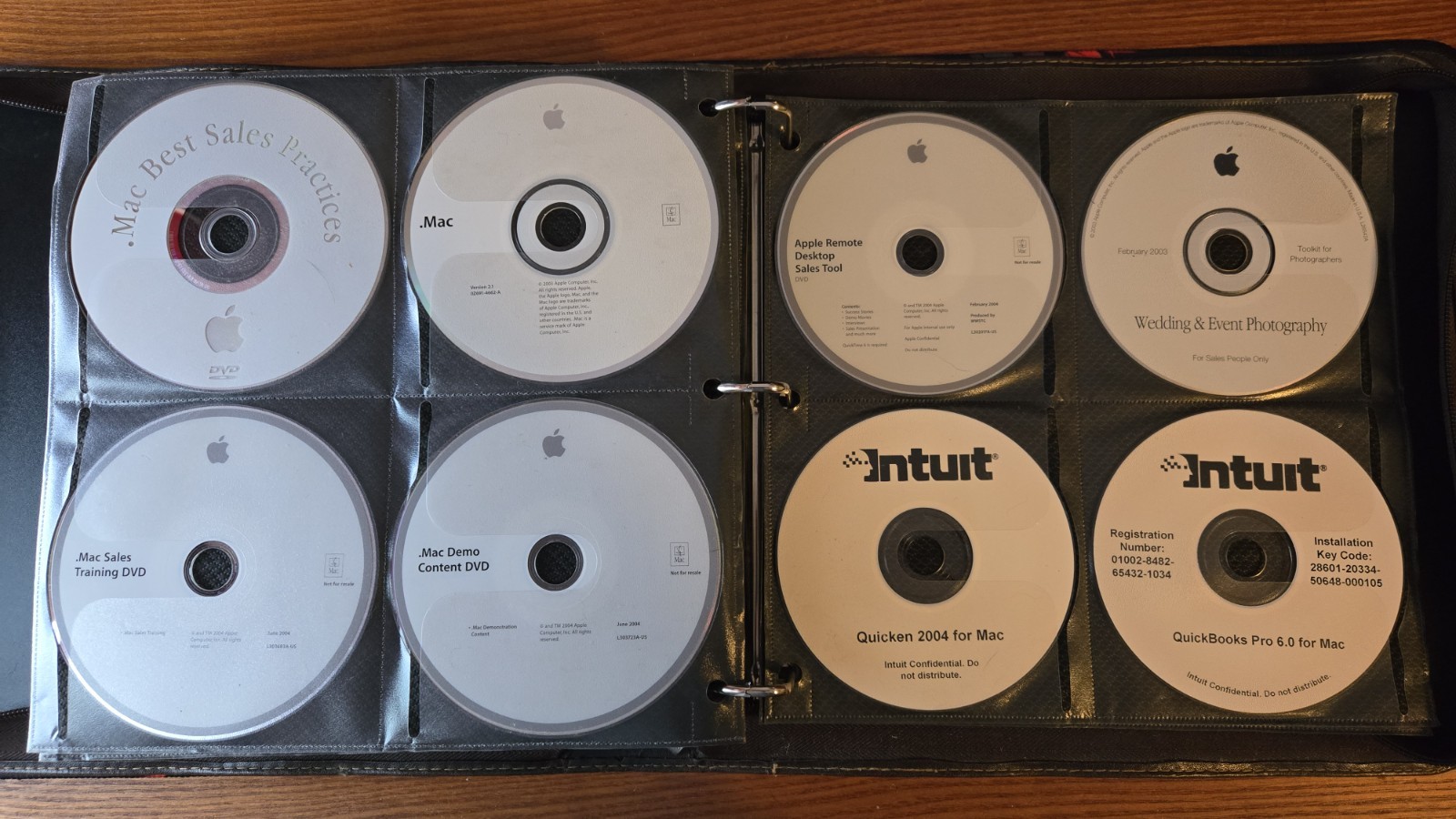 Apple Software Collection. Most Is Apple In-house Only Software. 116 Discs