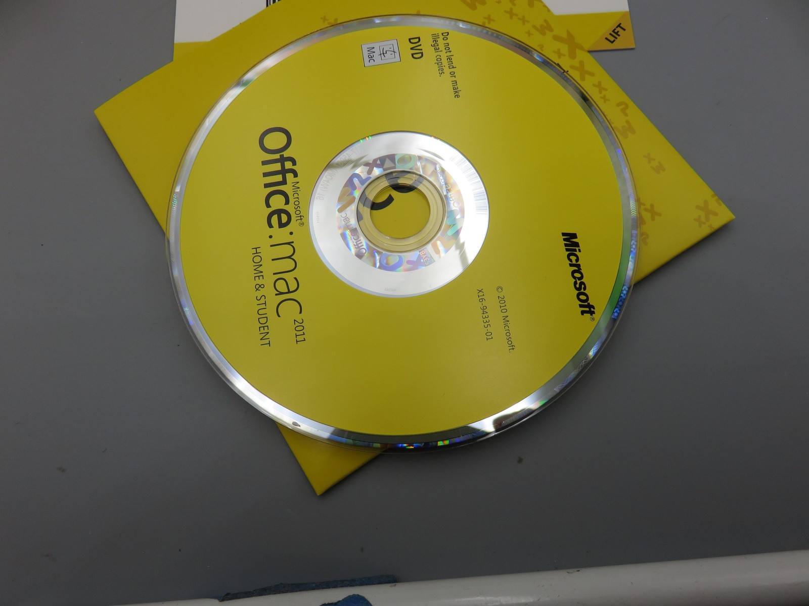 Microsoft Office Mac 2011 Home & Student DVD 3 User 3 Mac Family Pack Retail Box
