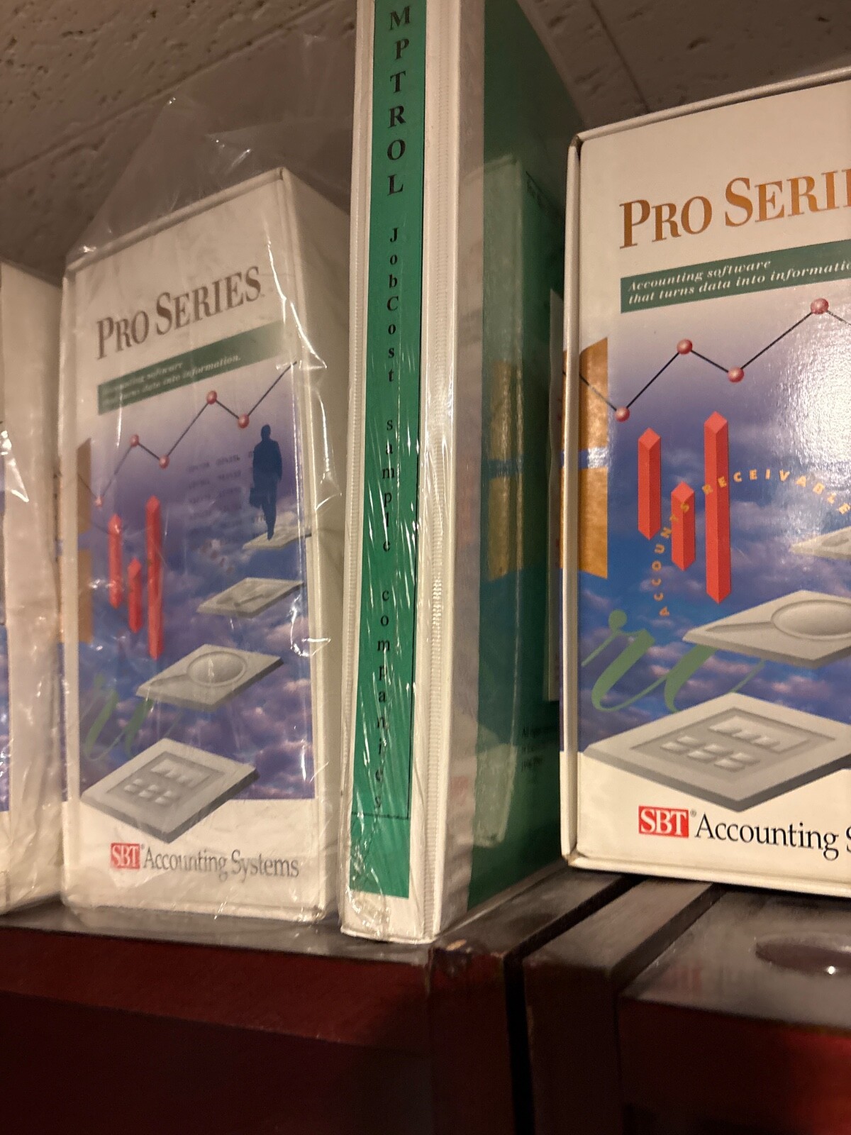 BRAND NEW IN SHRINK WRAP COMPLETE SBT PRO SERIES ERP. Software/Keys/Docs