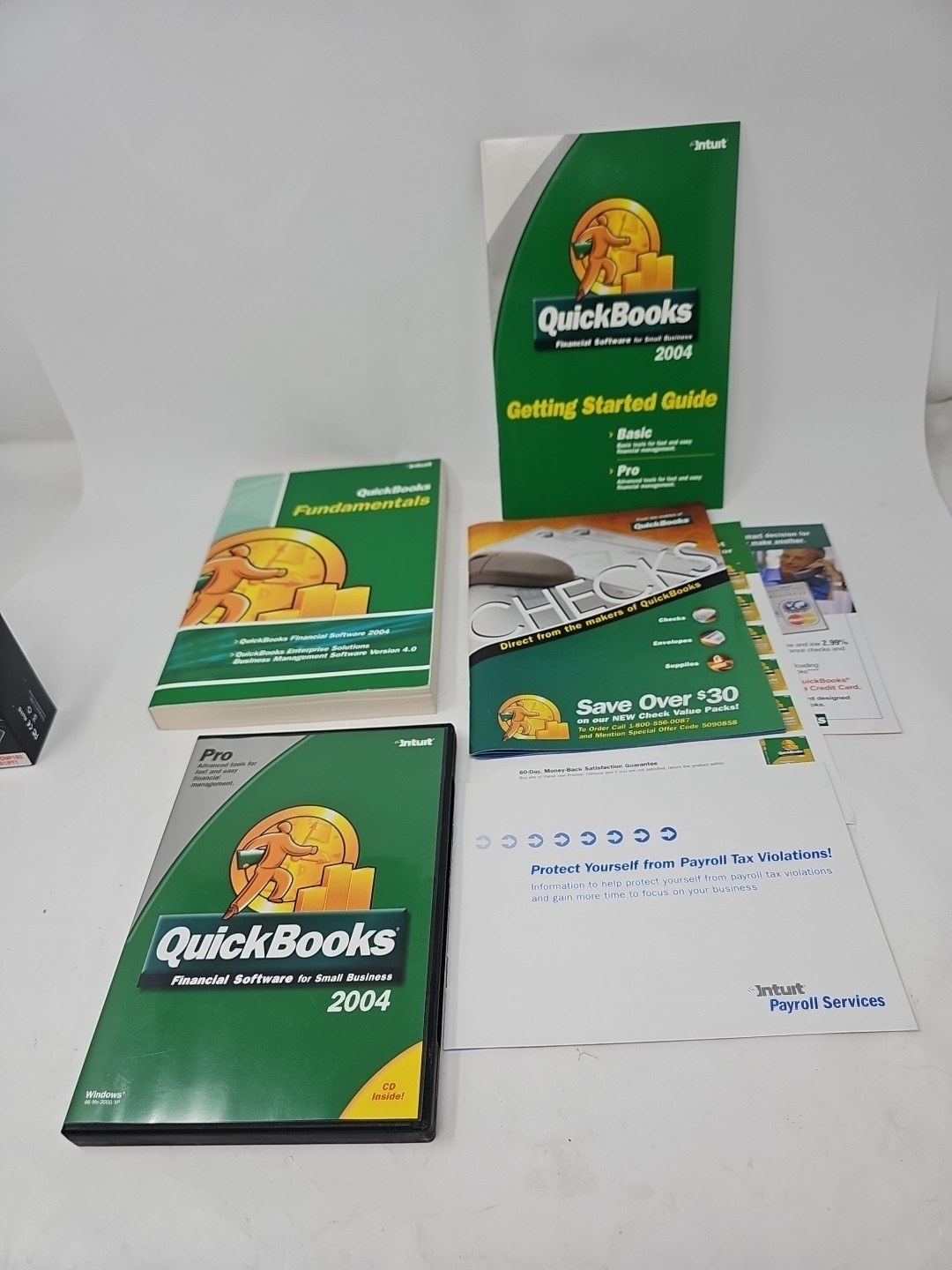 Intuit QuickBooks PRO 2004 Small Business Windows 98/ME/2000/XP