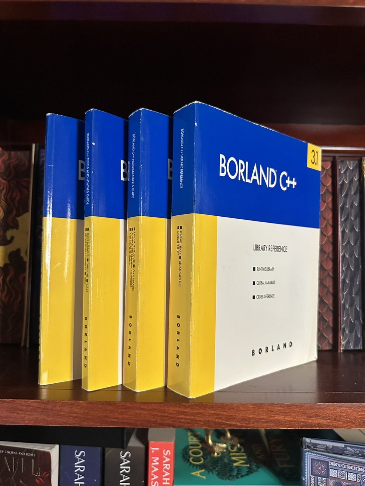 4X Borland C++ 3.0 User Guides Programmer’s Library Reference Tools Booklets