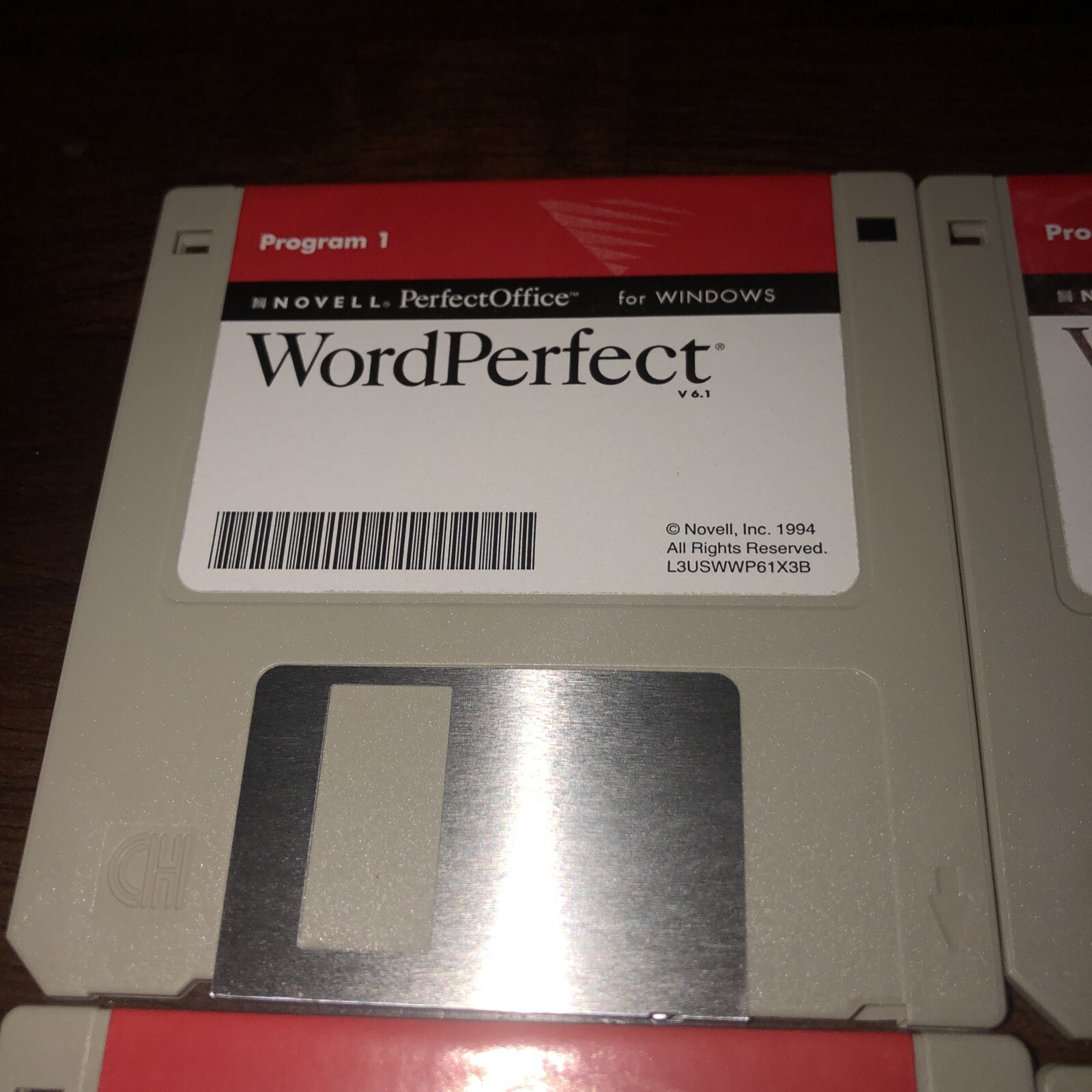 Novell WordPerfect for Windows lot of 11 – 3.5″ HD Diskettes – 1994