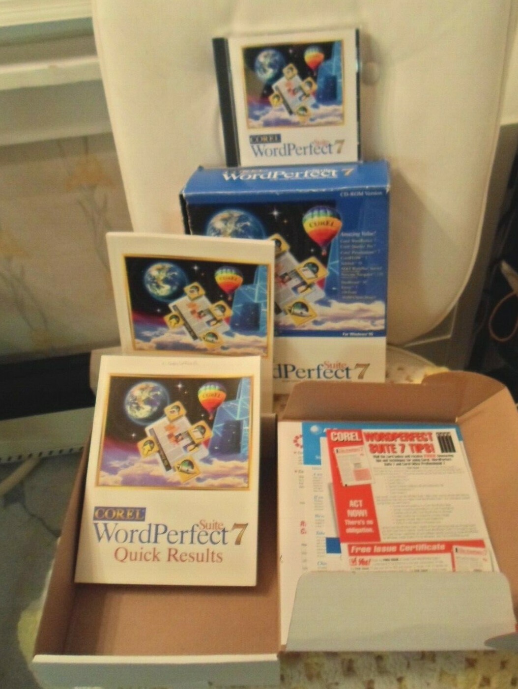 Vintage Corel WordPerfect Suite 7 Windows 95 CD-ROM Books Advertisements