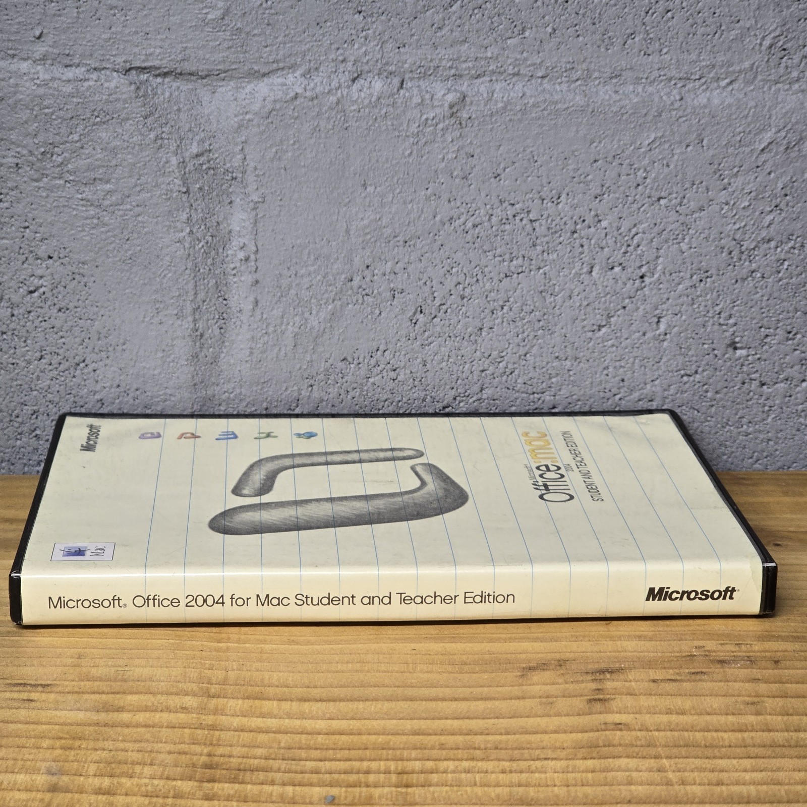 Microsoft Office Mac 2004 Student and Teacher Edition Software 3 keys w/ booklet