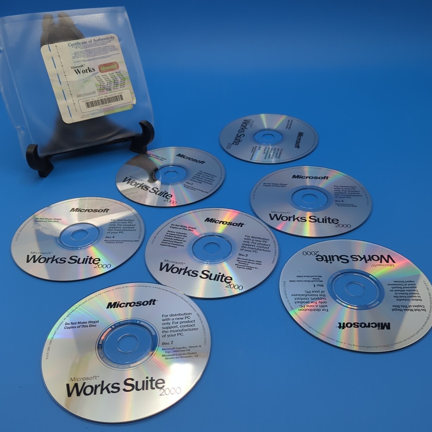 Microsoft Works Suite 2000 Discs 1-7 Untested