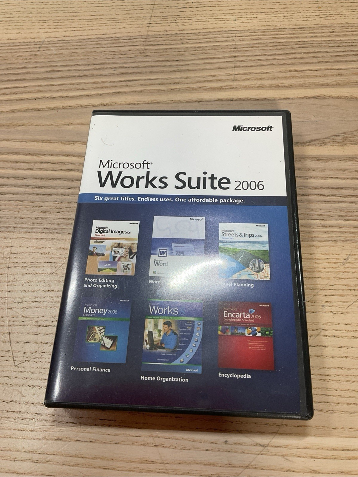 Microsoft Works Suite 2006, COMPLETE /w All 5 Discs & A Product Key