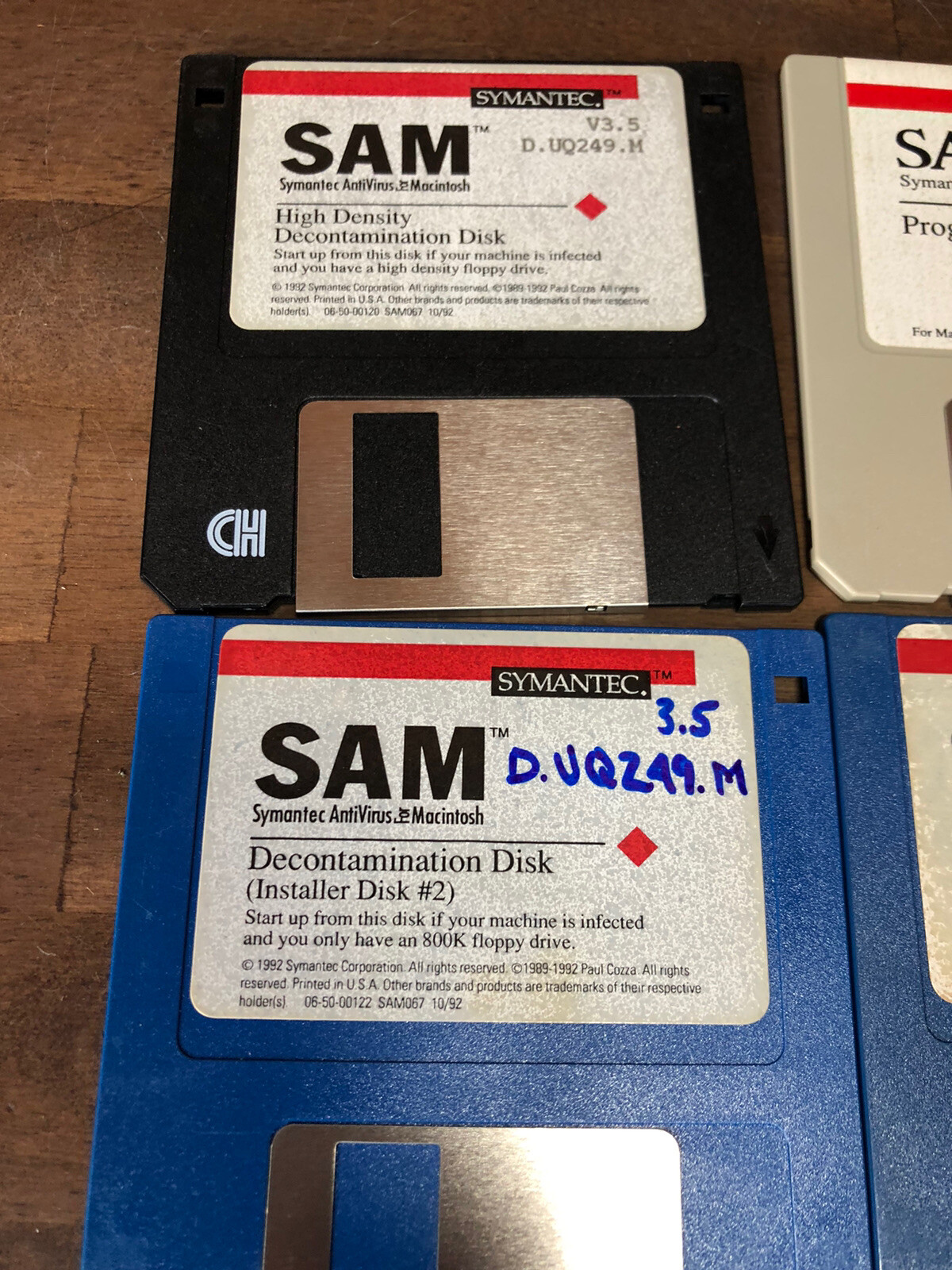 Vintage 1992 Symantec SAM Set for Apple McIntosh