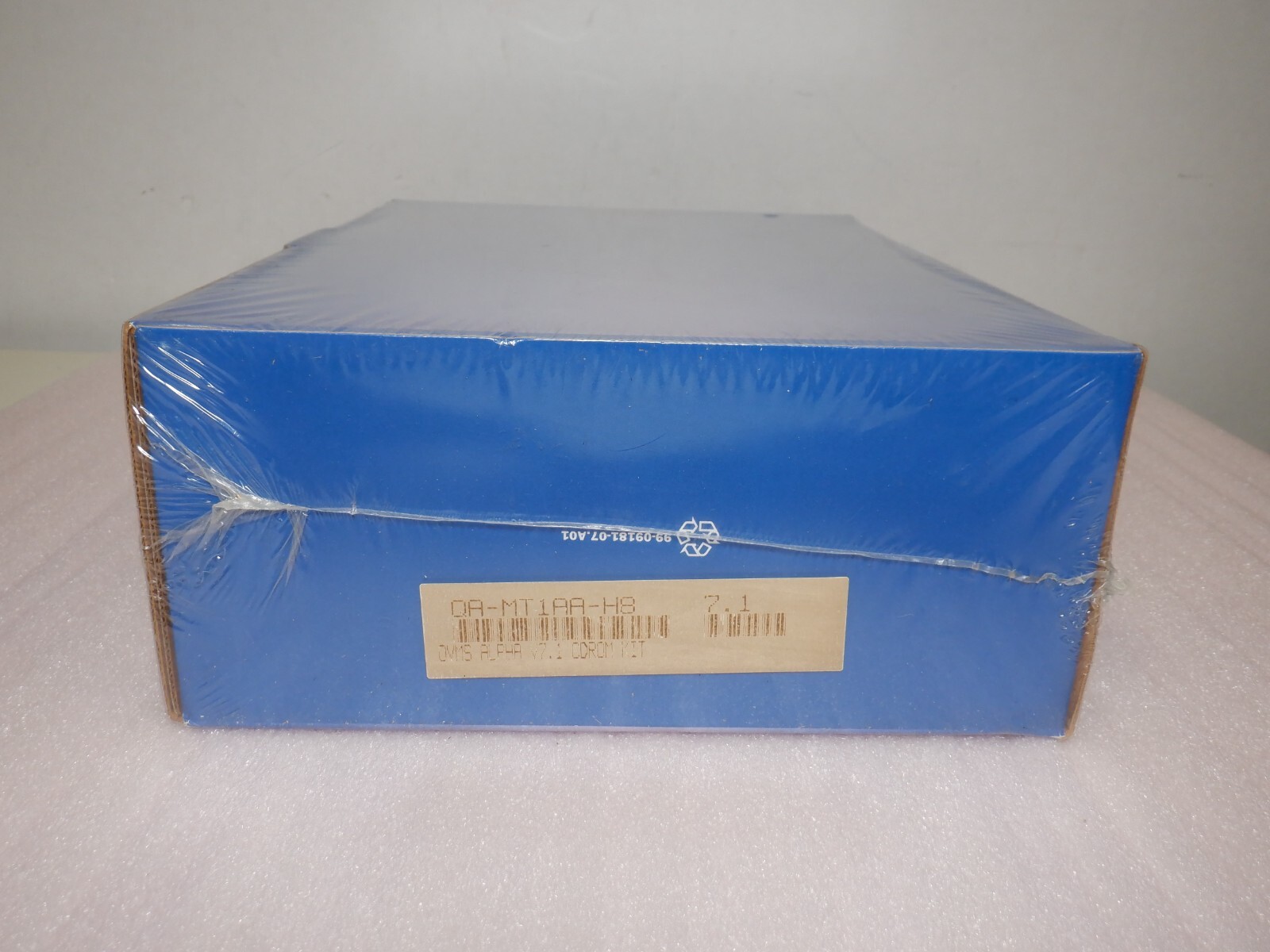 DIGITAL OPENVMS QVMS ALPHA V7.1 CDROM KIT QA-MT1AA-H8