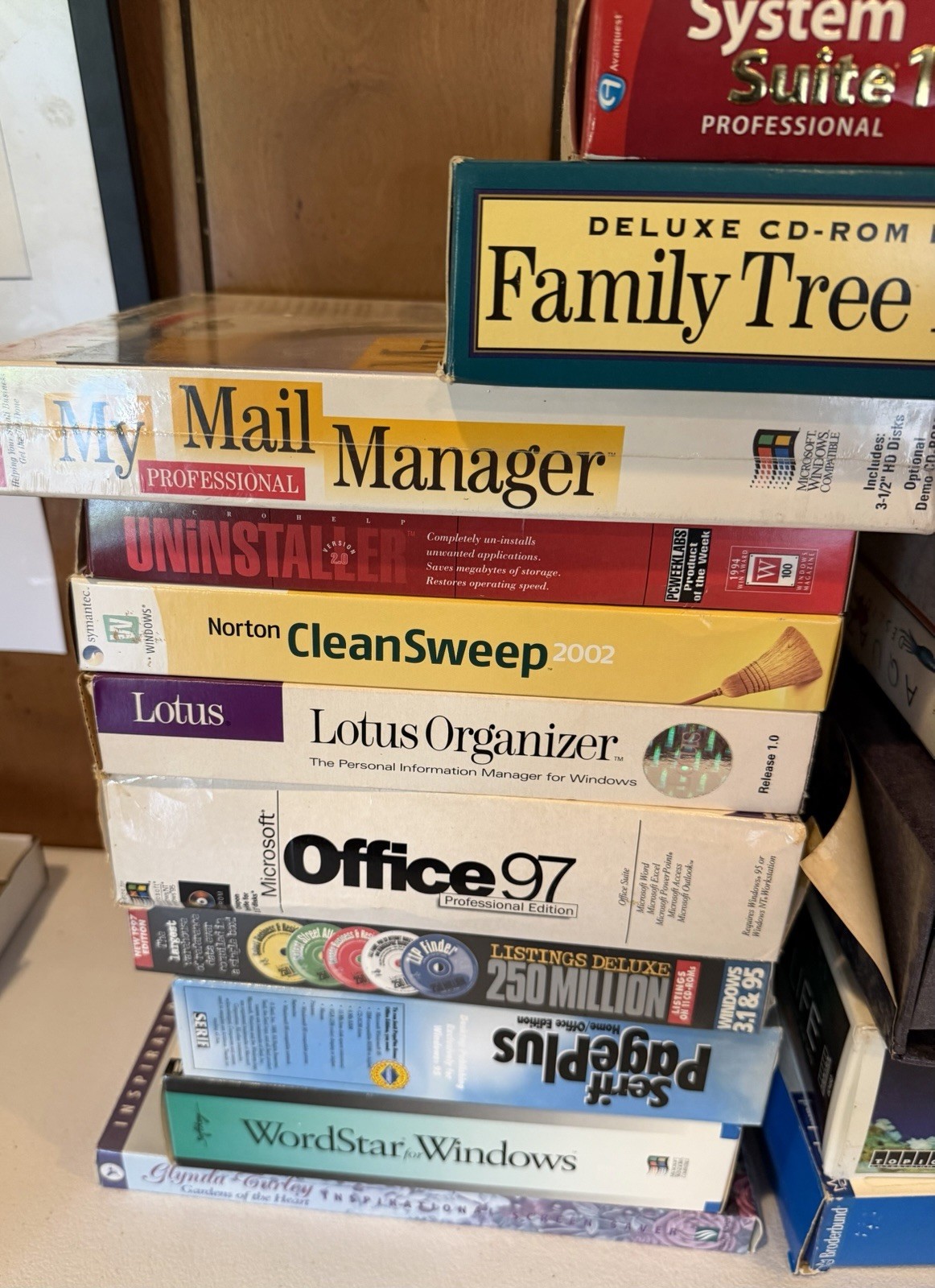 Computer programs lot Family Tree Microsoft Office Alpha Four Click Art Lotus