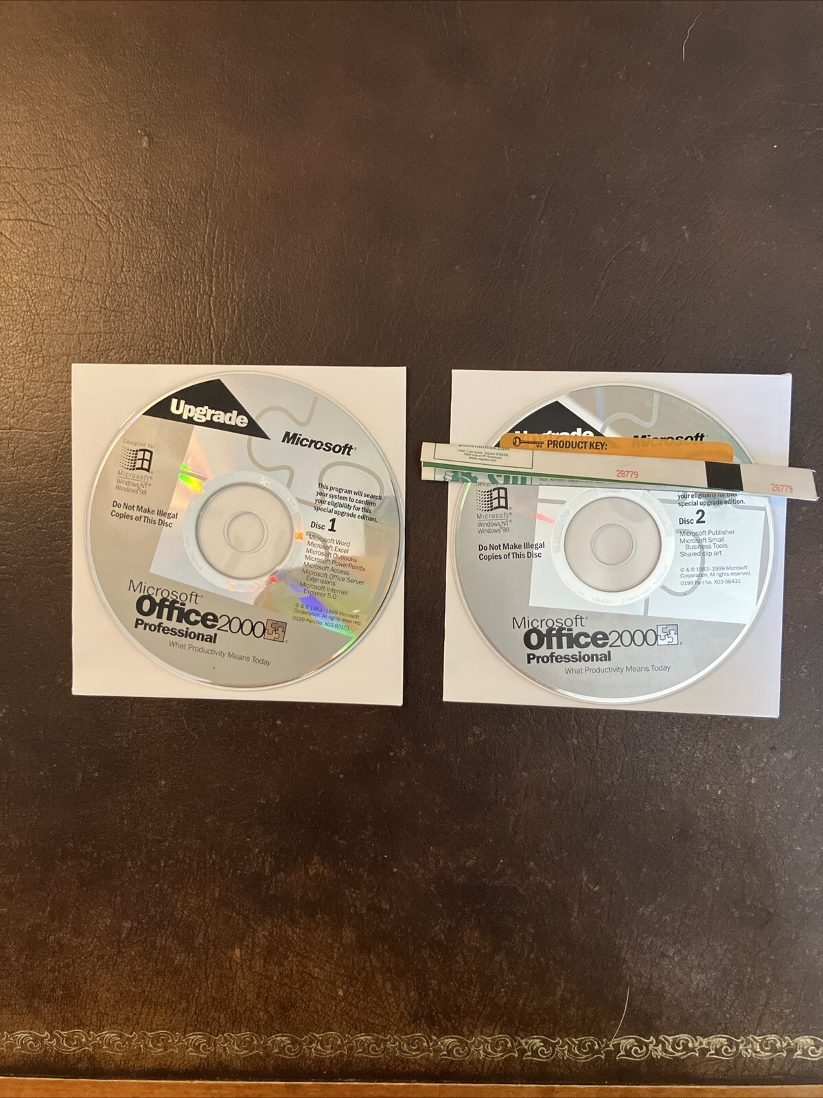 Microsoft Office 2000 Professional W/Key for Windows