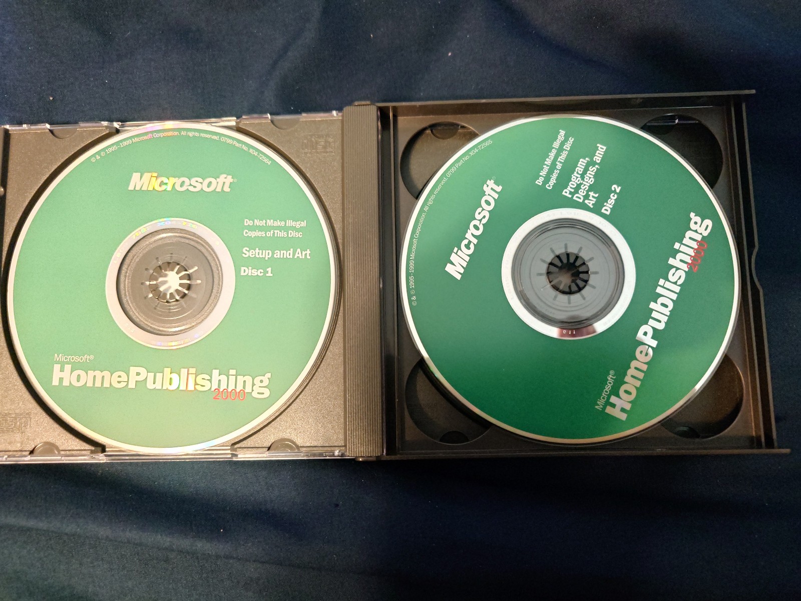 Microsoft Home Publishing 2000 – 3 Disc Set – Genuine CD-ROM