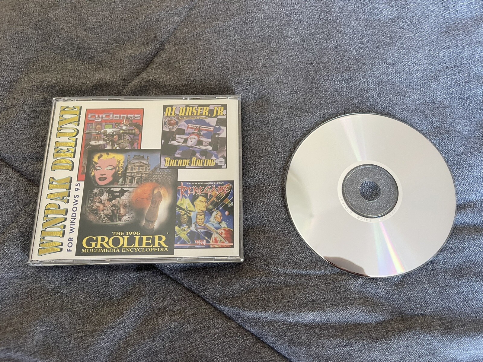 1996 Grolier Multimedia Encyclopedia PC Software CD Great Shape – Cleaned