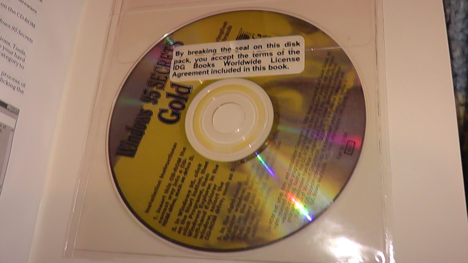 pc windows 95 secrets gold deluxe edition livingston straub big box book softwar