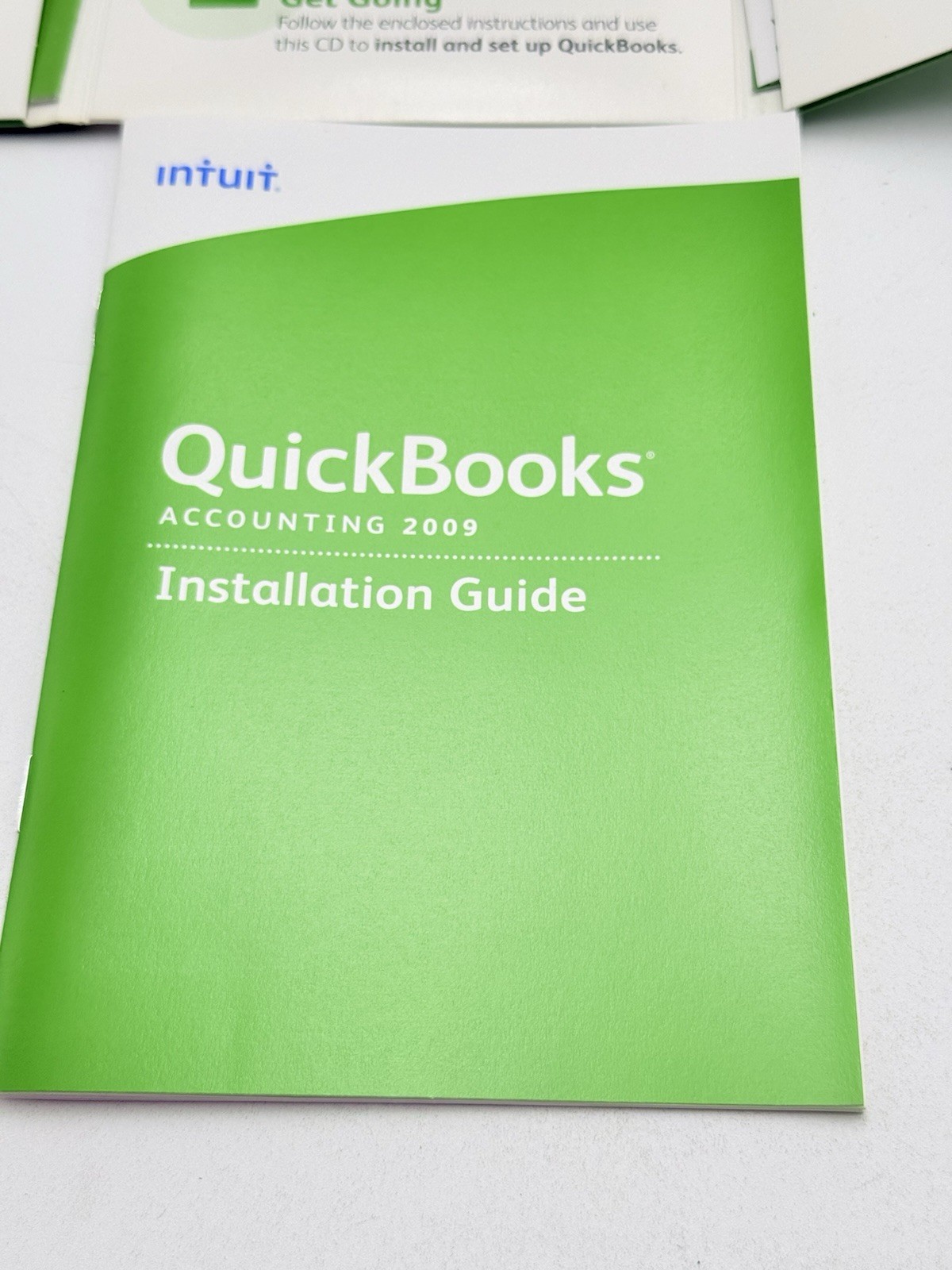 Intuit QuickBooks Pro 2009 Accounting Software Windows Complete W/ Manuals & Key
