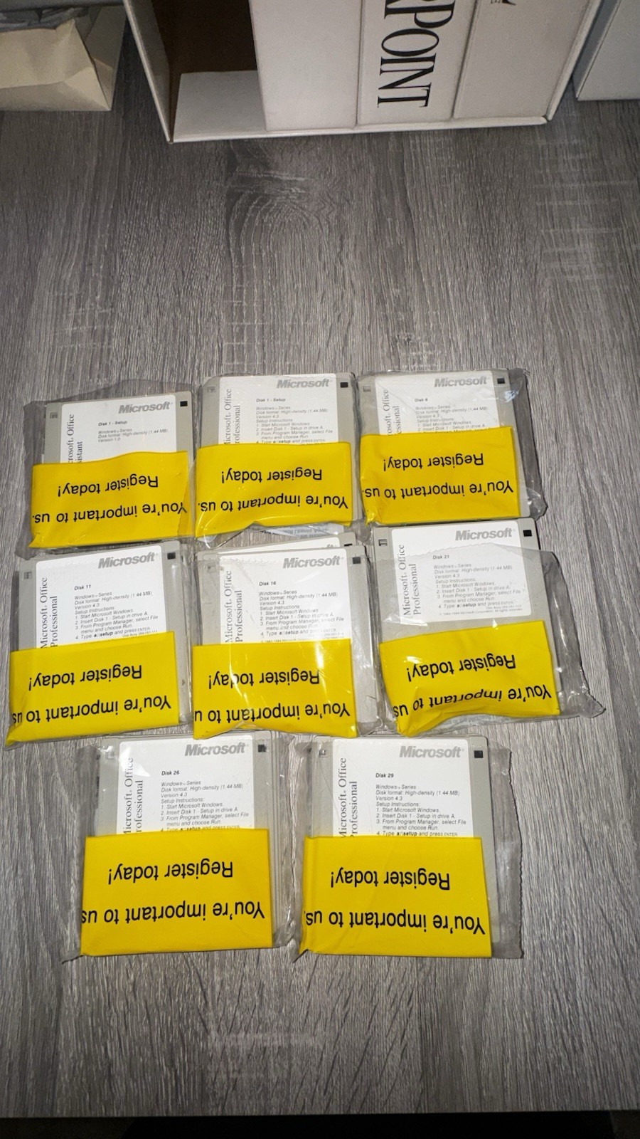 Microsoft Office Professional 4.3 Upgrade Complete 31 Floppy Disk Set w/ License