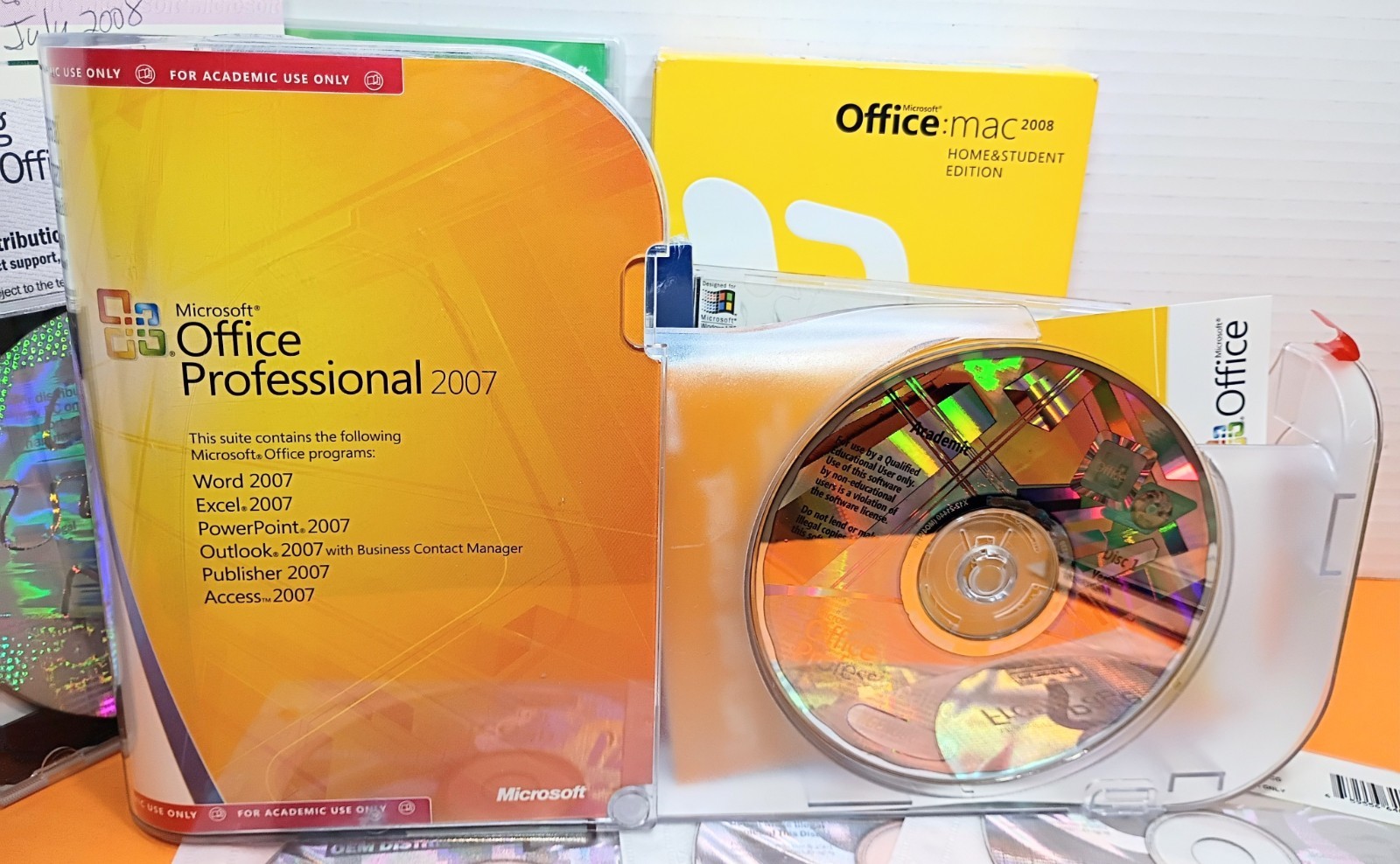Used Microsoft Products FrontPage Office XP & Pro Works Suite Office Mac Anytime