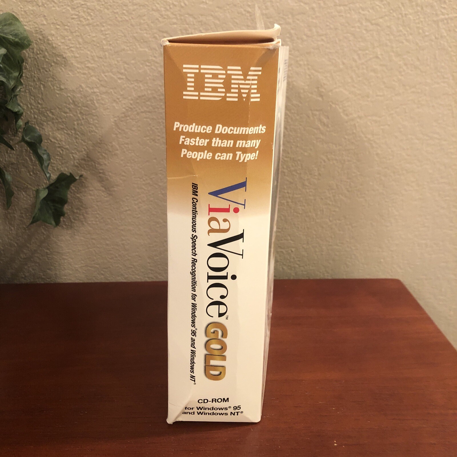 IBM ViaVoice Gold ~ Continuous Speech Recognition ~ Version 4.3 ~ VoiceType ~ CD