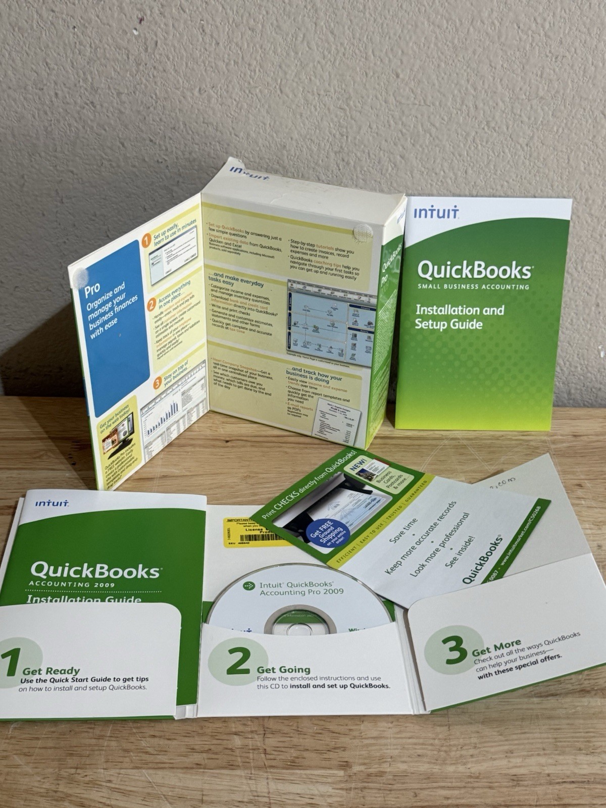 INTUIT QUICKBOOKS PRO 2009 FOR WINDOWS FULL RETAIL US VERSION