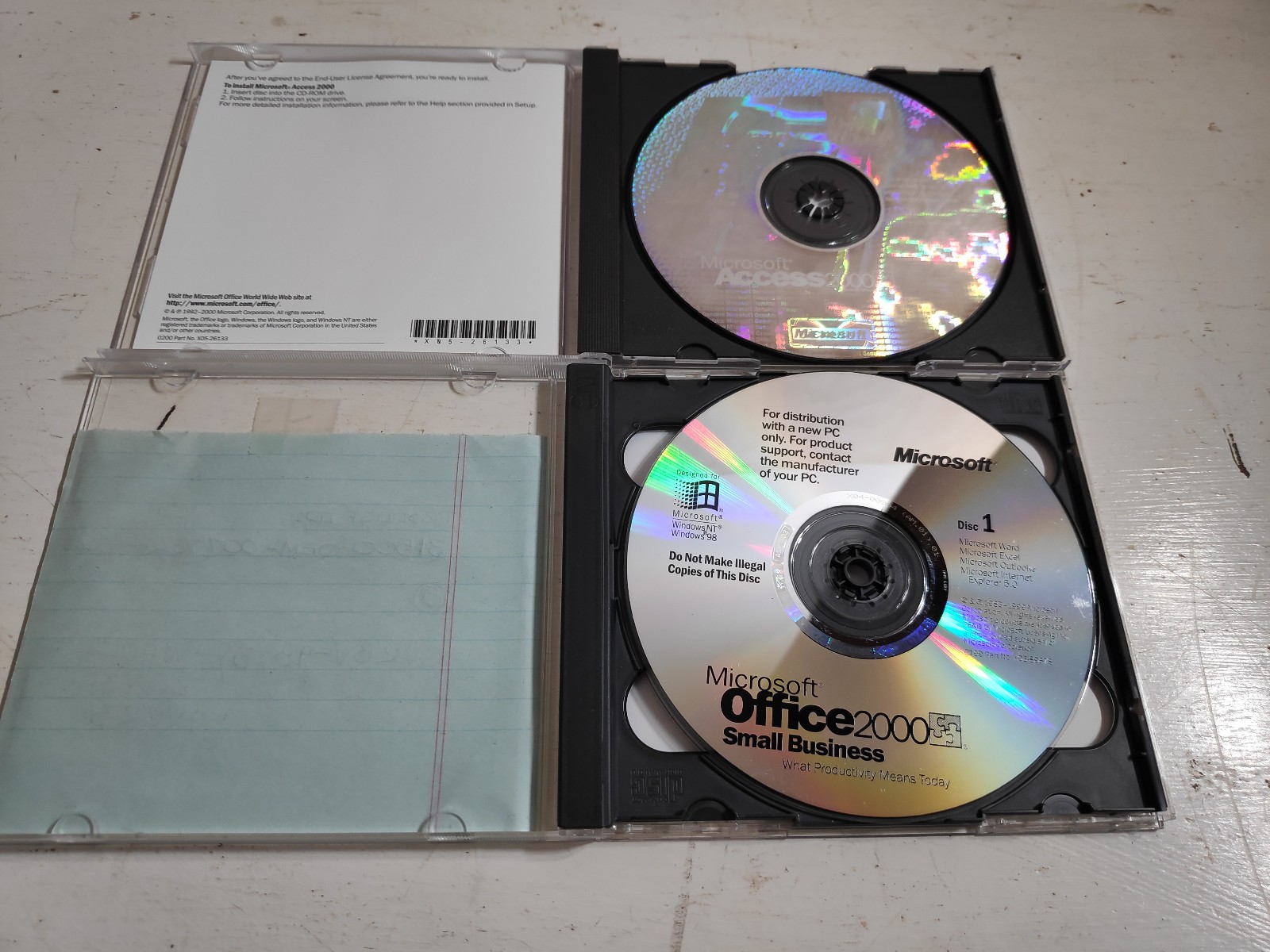 Microsoft Access 2000 Microsoft Office Application (Upgrade version) w/ key