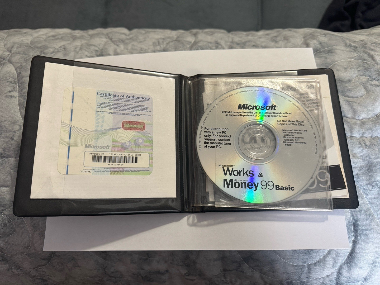 Microsoft Works & Money 99 w/COA + VAIO Studio + Norton 2002 | Vintage Software