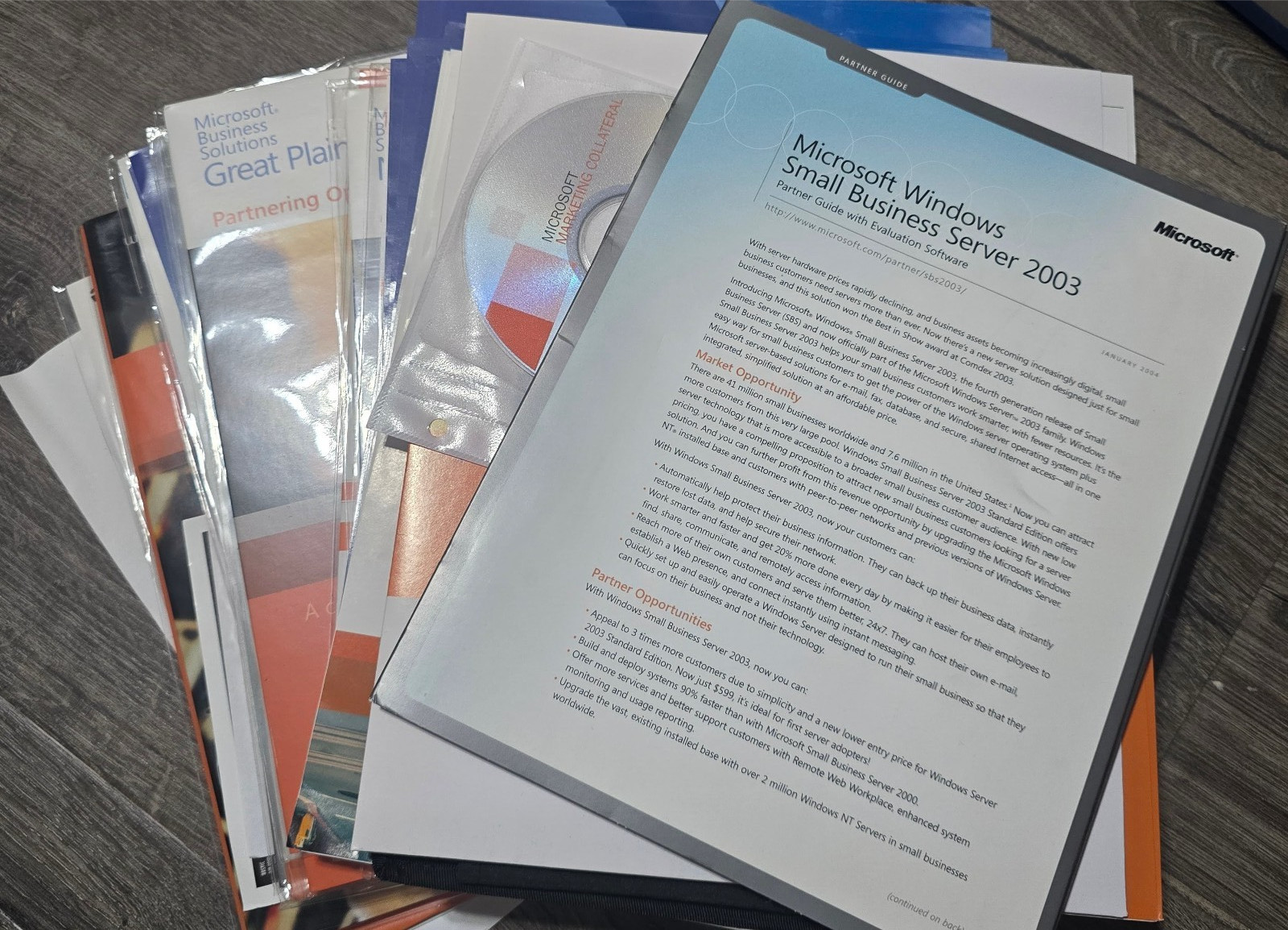 💿 Massive Microsoft Action Pack Subscription Lot (2002–2010) – 300+ Discs, Keys