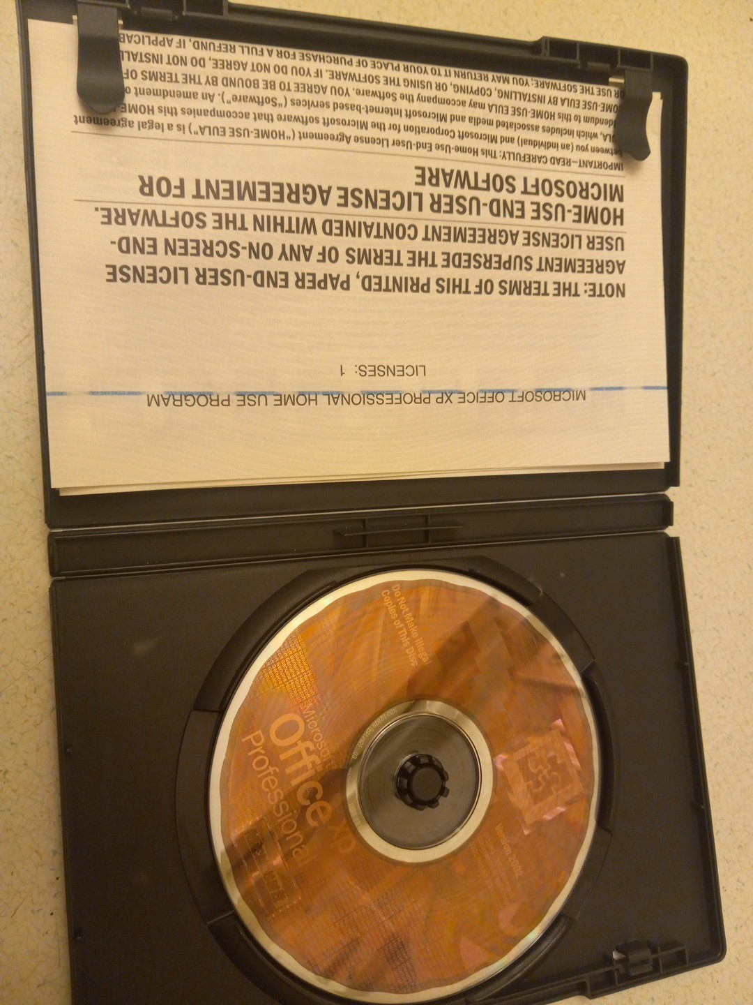 Microsoft Office XP Professional Version 2002 5 programs w/ Key Lic Vintage