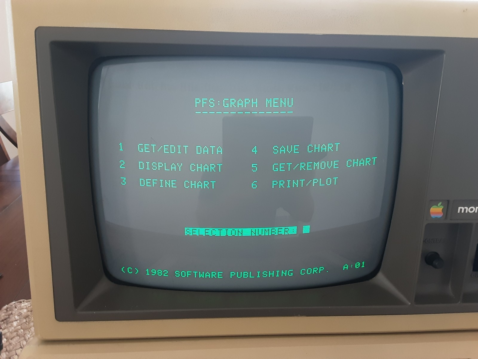 Vintage Apple II PFS: workmates Software & Manuals