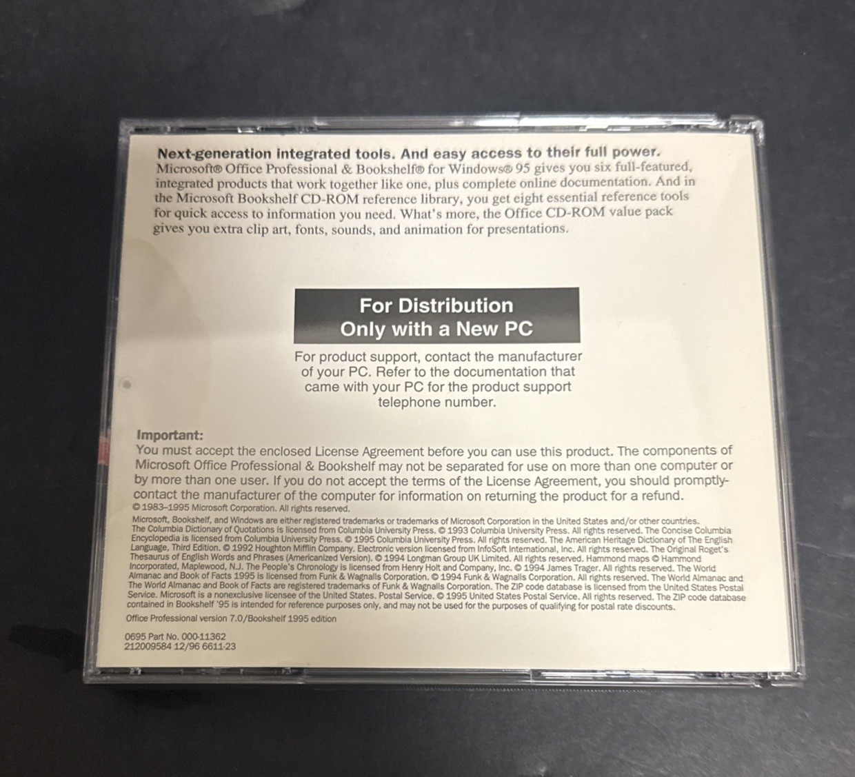 Microsoft Office Professional Version 7.0 & Bookshelf 1995 Edition Windows OEM