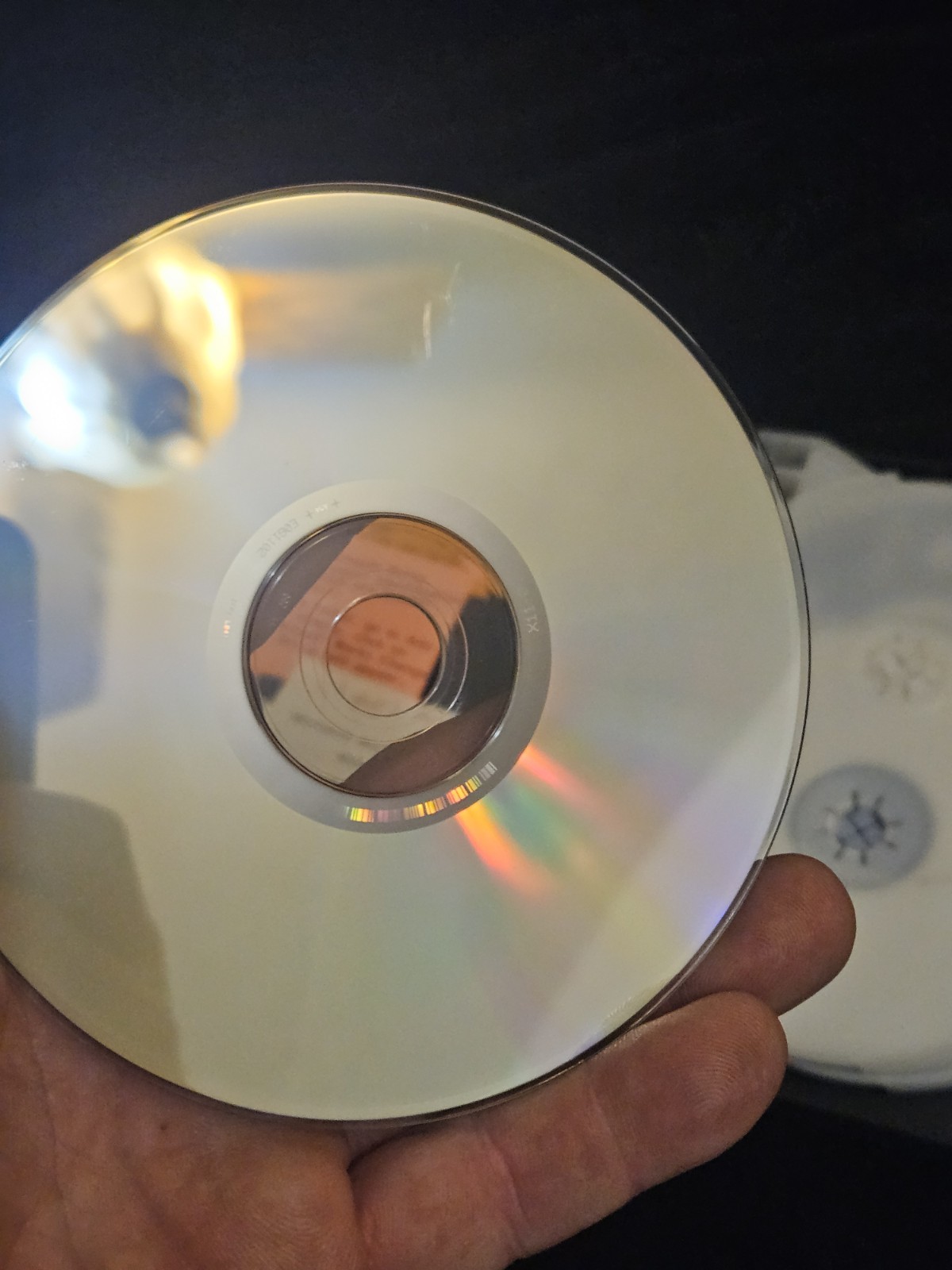 Microsoft Works Suite 2005 CD-ROM –Win 98 / 2000 / XP –No Scratches – W/Product