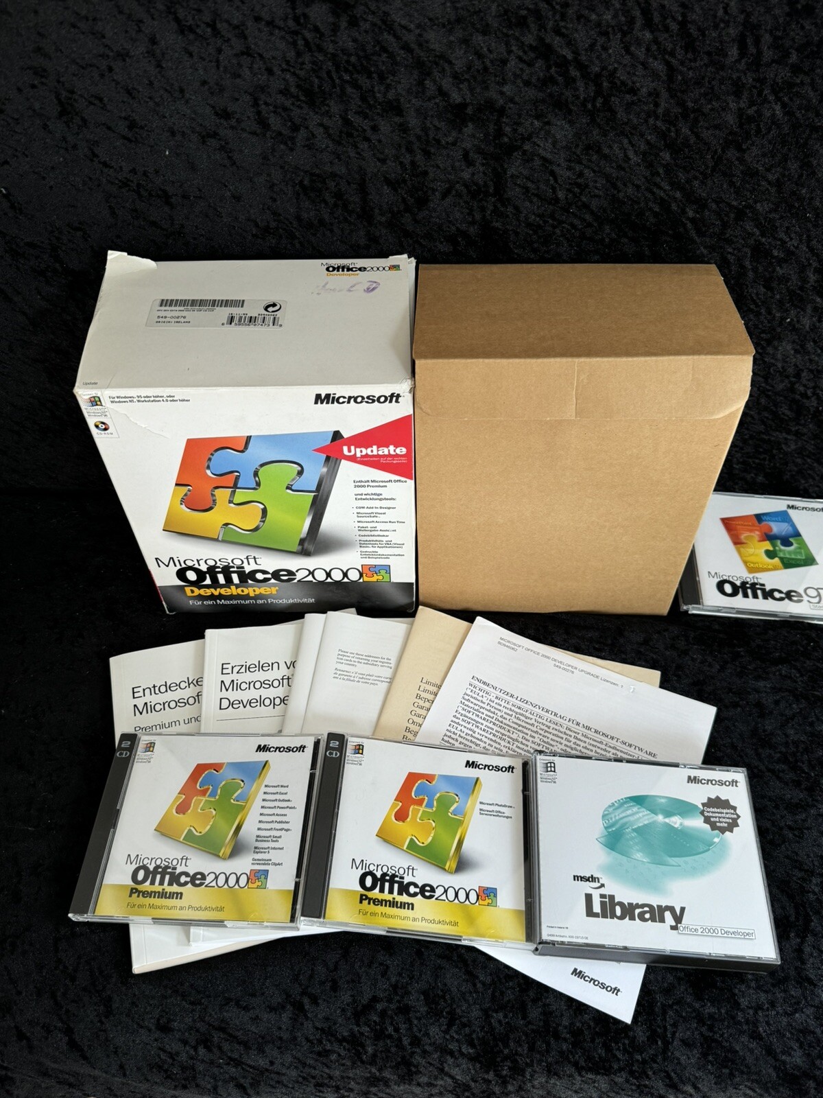 Microsoft Office 2000 Developer, Full Version Bundle, German with VAT Invoice