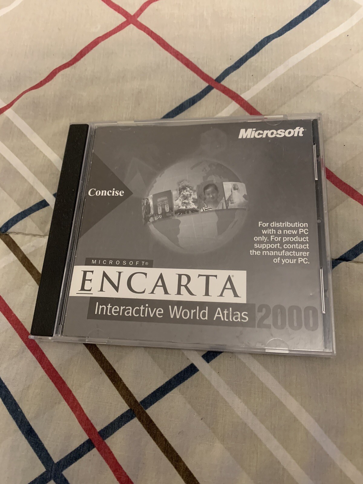 Microsoft Encarta 2000- Interactive World Atlas 2CD For Win95/98/2000nt