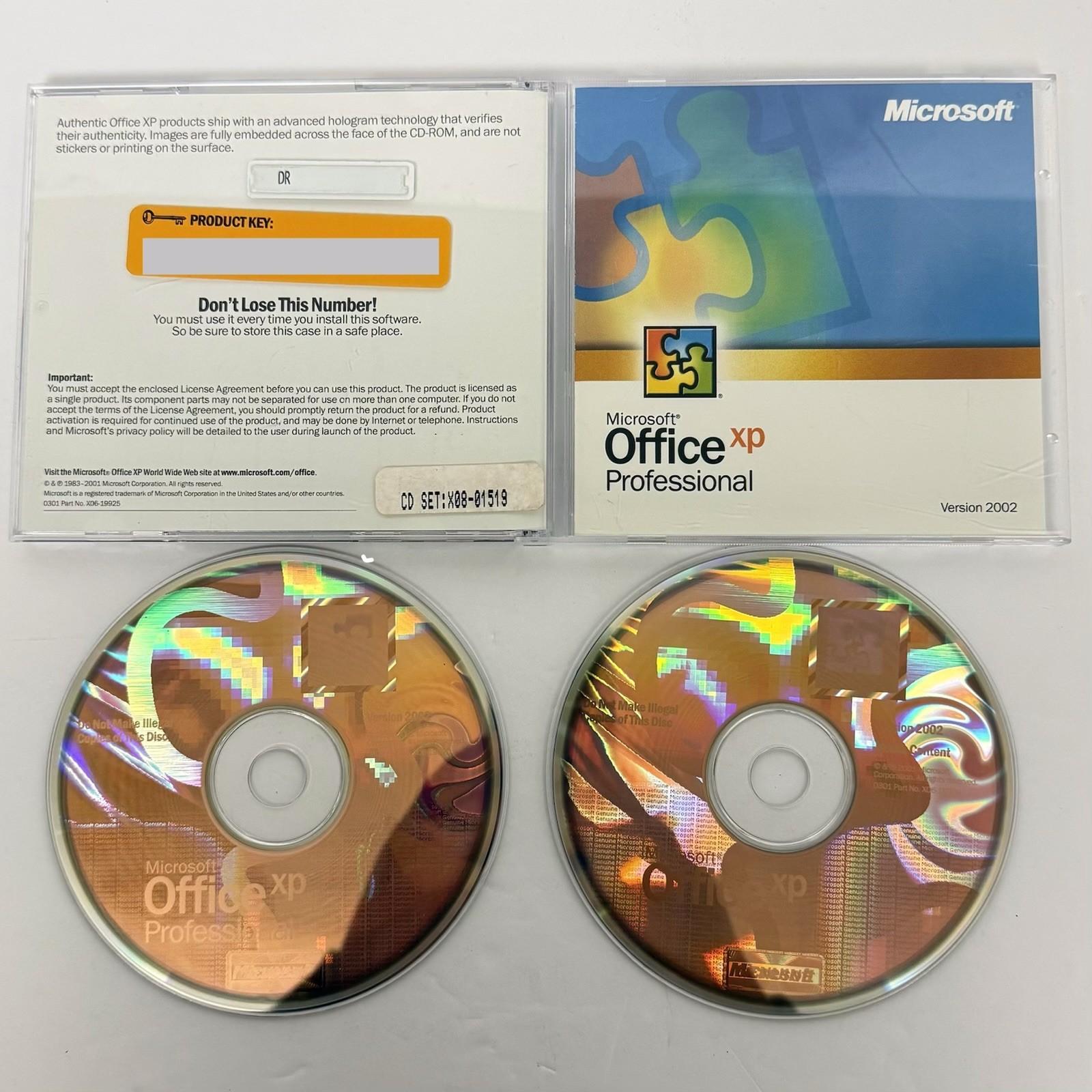 Microsoft Office XP Professional Version 2002 2 Discs with Product Key