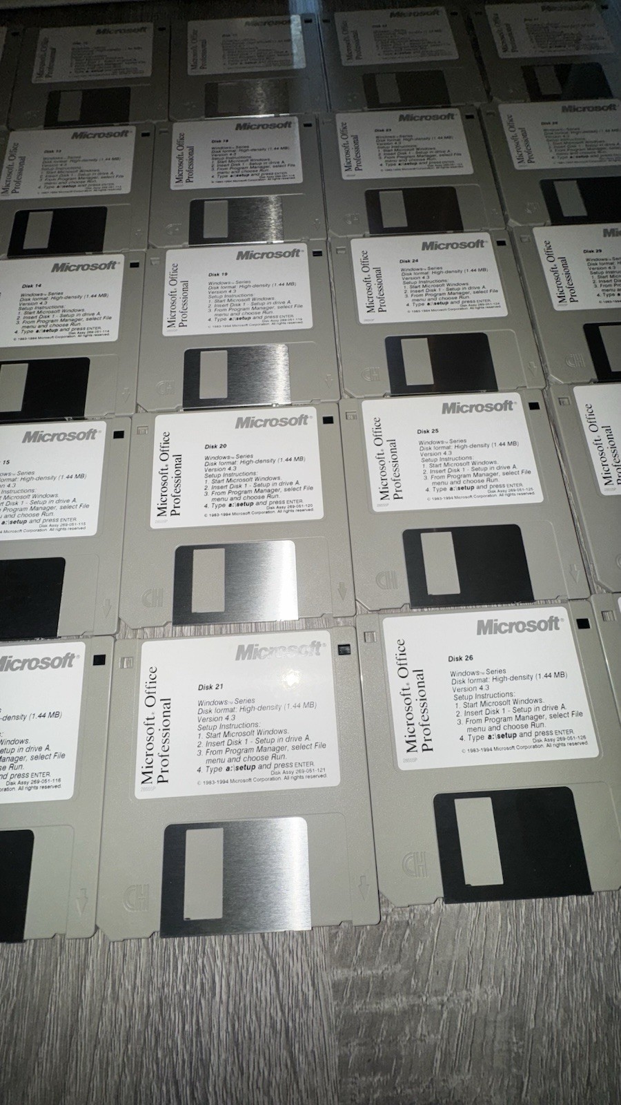 Microsoft Office Professional 4.3 Upgrade Complete 31 Floppy Disk Set w/ License