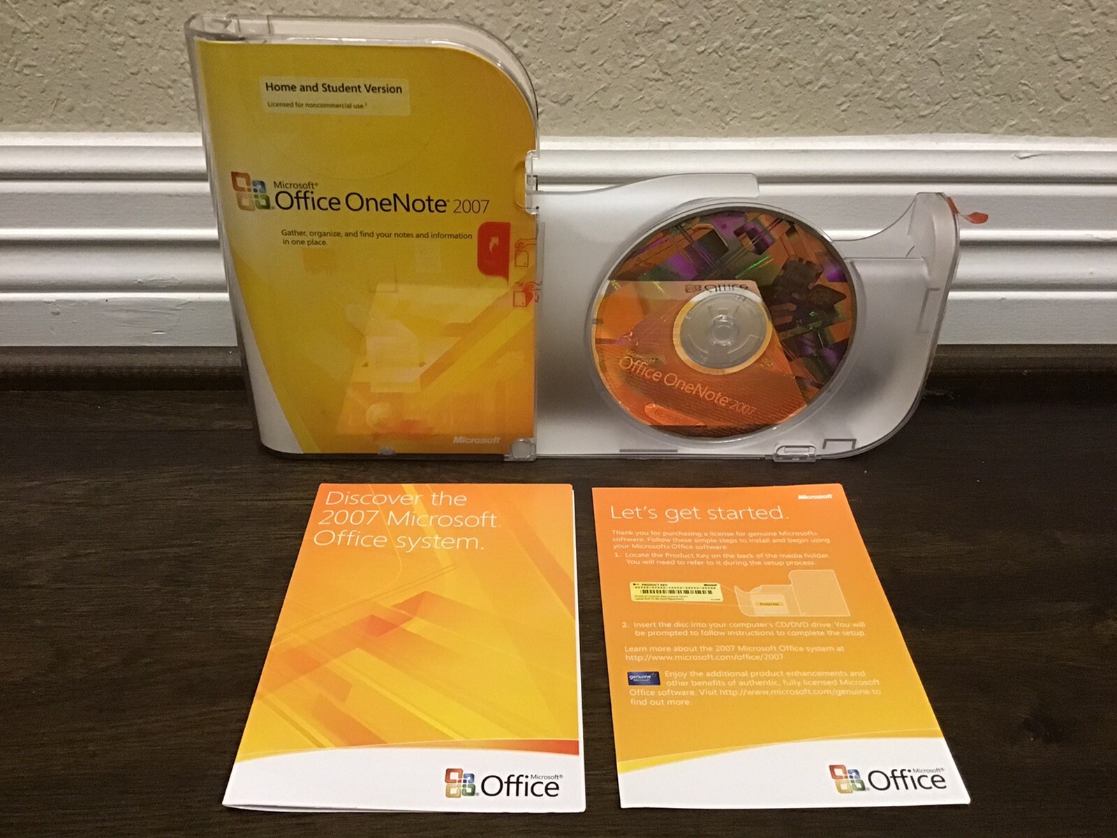 Microsoft OneNote Home and Student 2007 Product Key Insets And Case