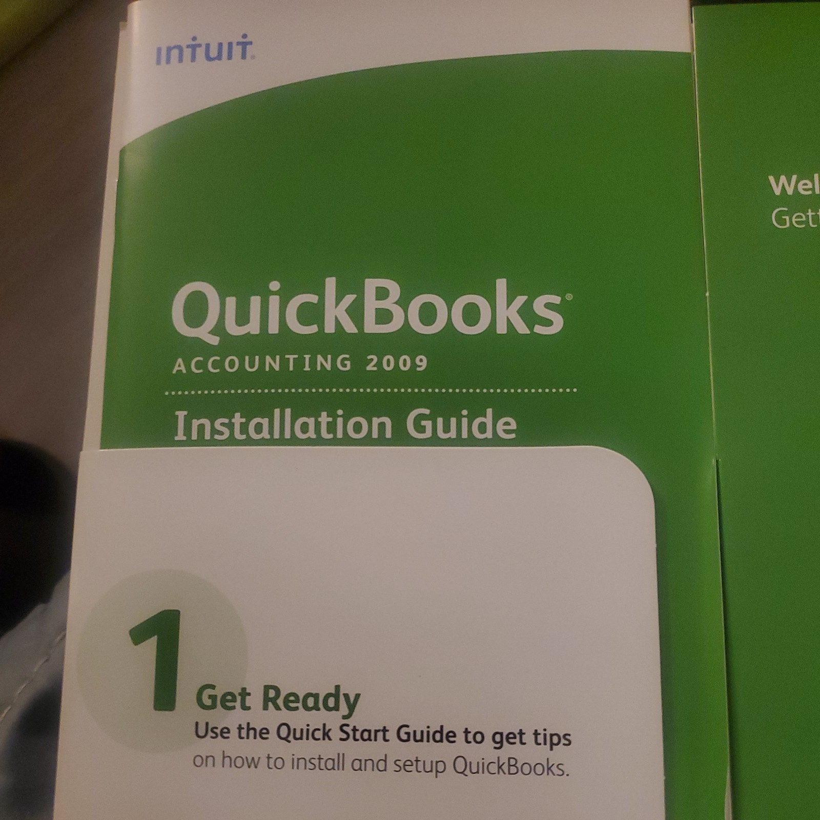 Intuit Quickbooks Accounting Pro 2009 for PC Window XP